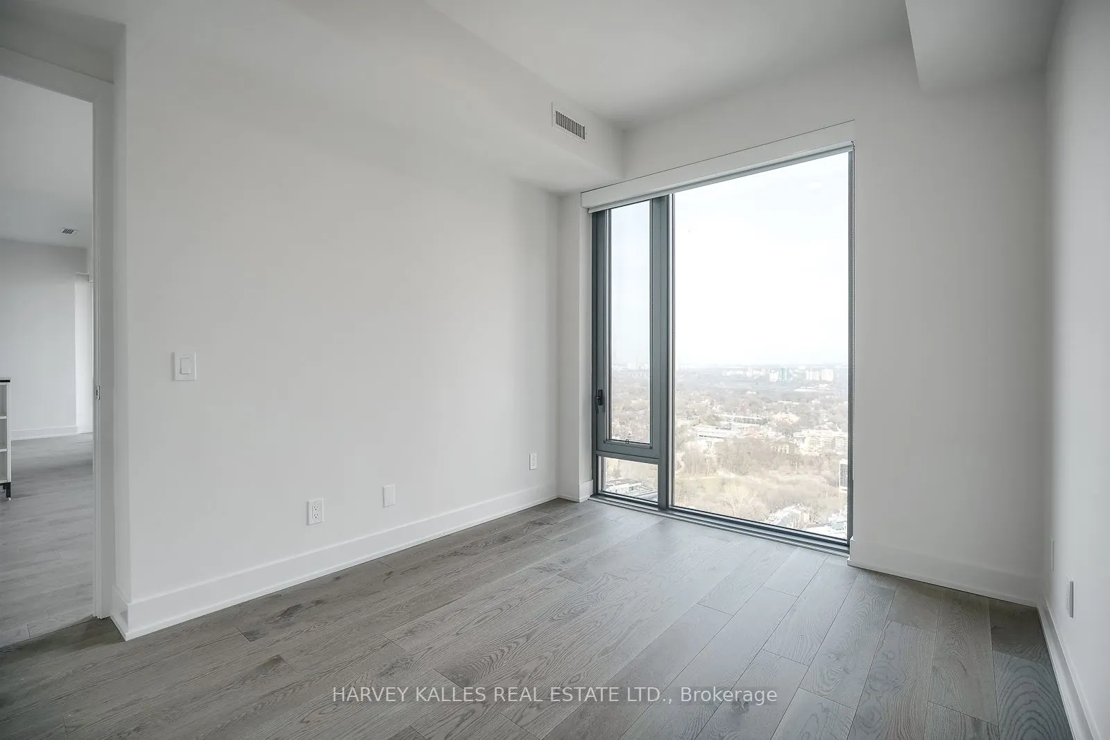 8 Cumberland Street, #3307