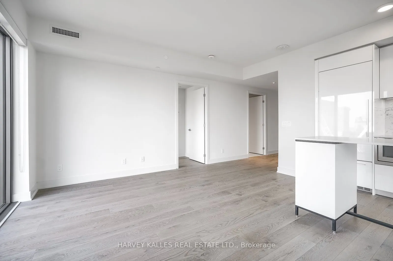 8 Cumberland Street, #3307