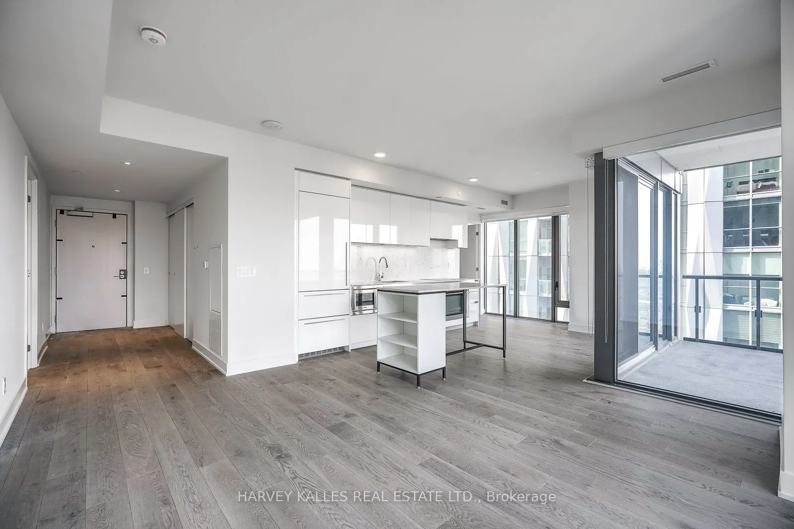 8 Cumberland Street, #3307