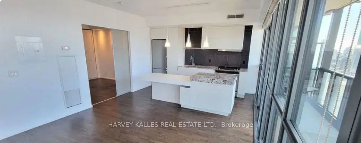 101 Charles Street E, #4505