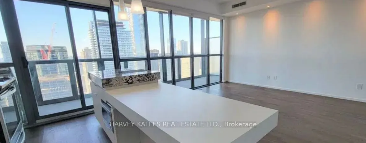 101 Charles Street E, #4505