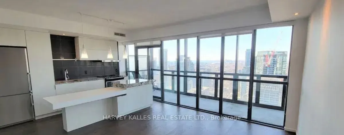 101 Charles Street E, #4505