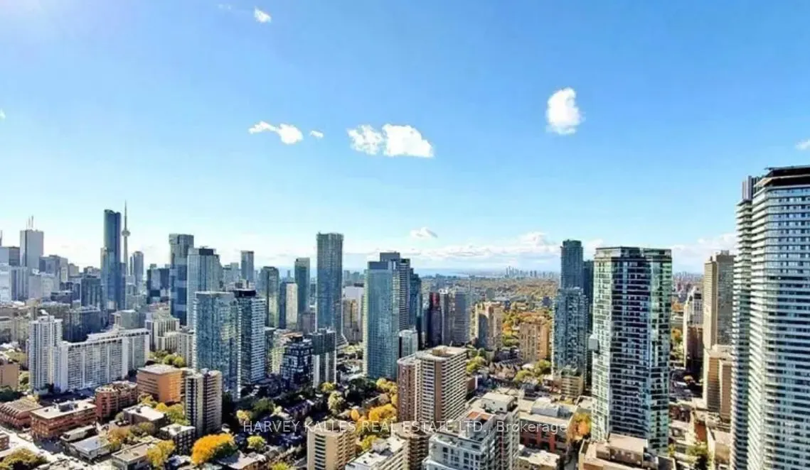 101 Charles Street E, #4505