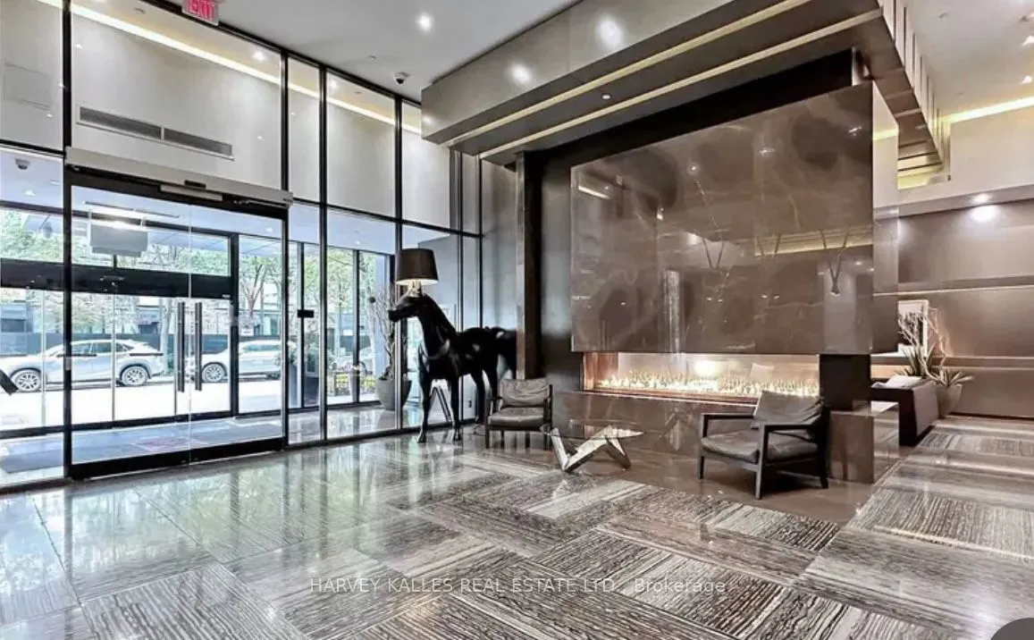 101 Charles Street E, #4505