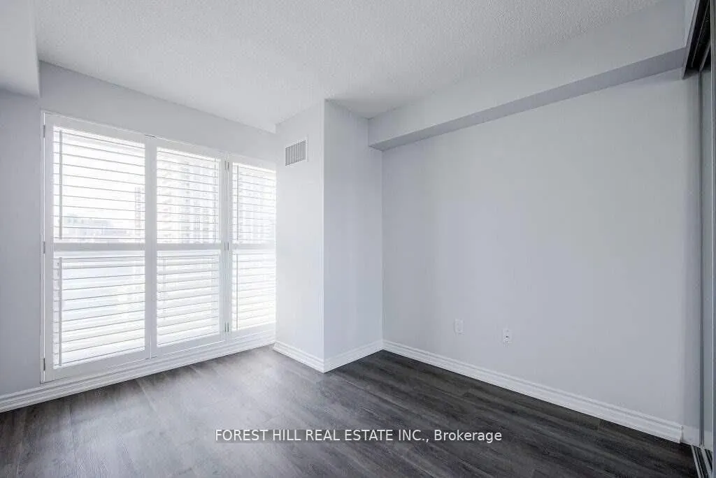 386 Yonge Street, #1615