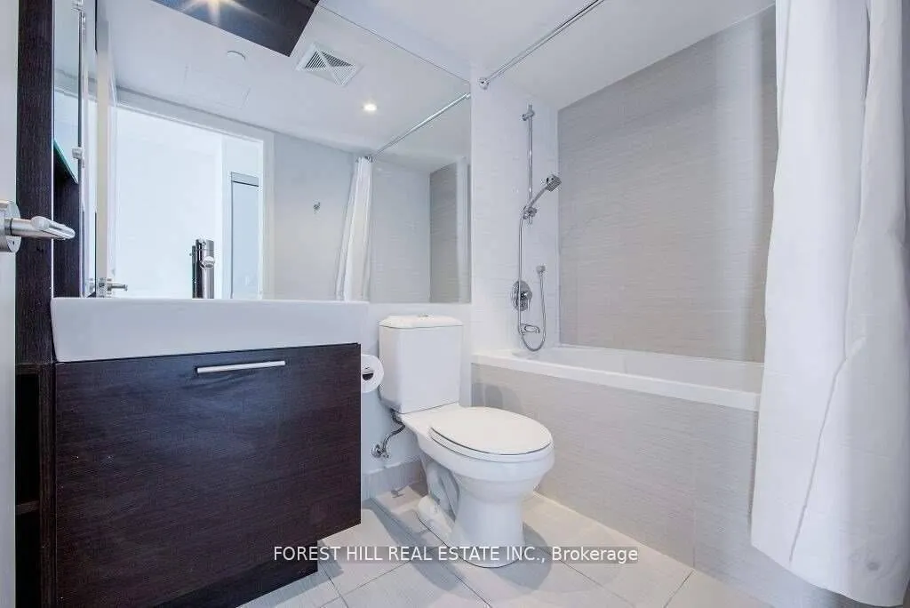 386 Yonge Street, #1615