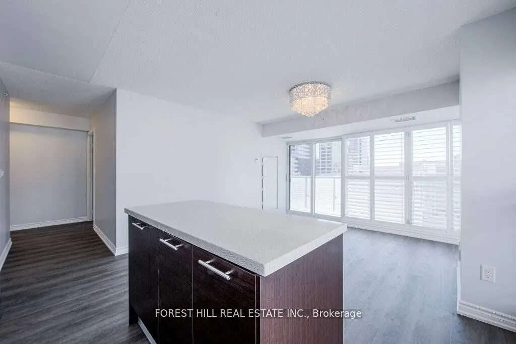 386 Yonge Street, #1615