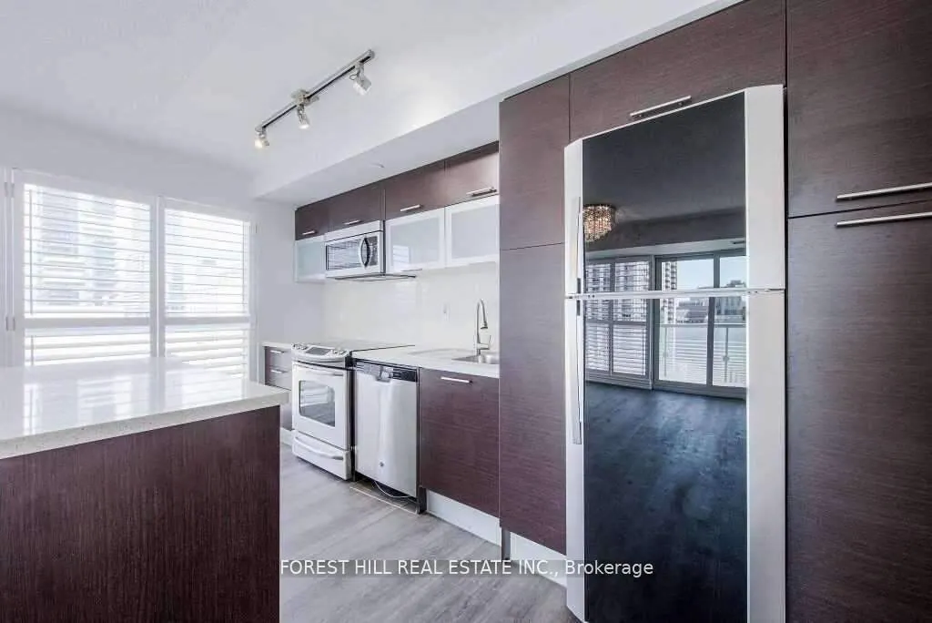386 Yonge Street, #1615
