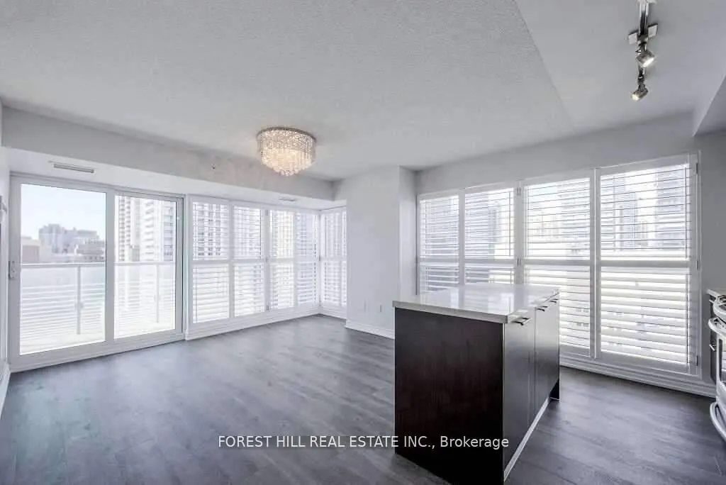 386 Yonge Street, #1615