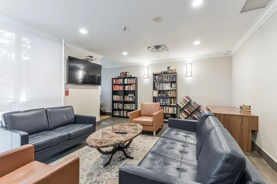 8 Covington Road, #1108