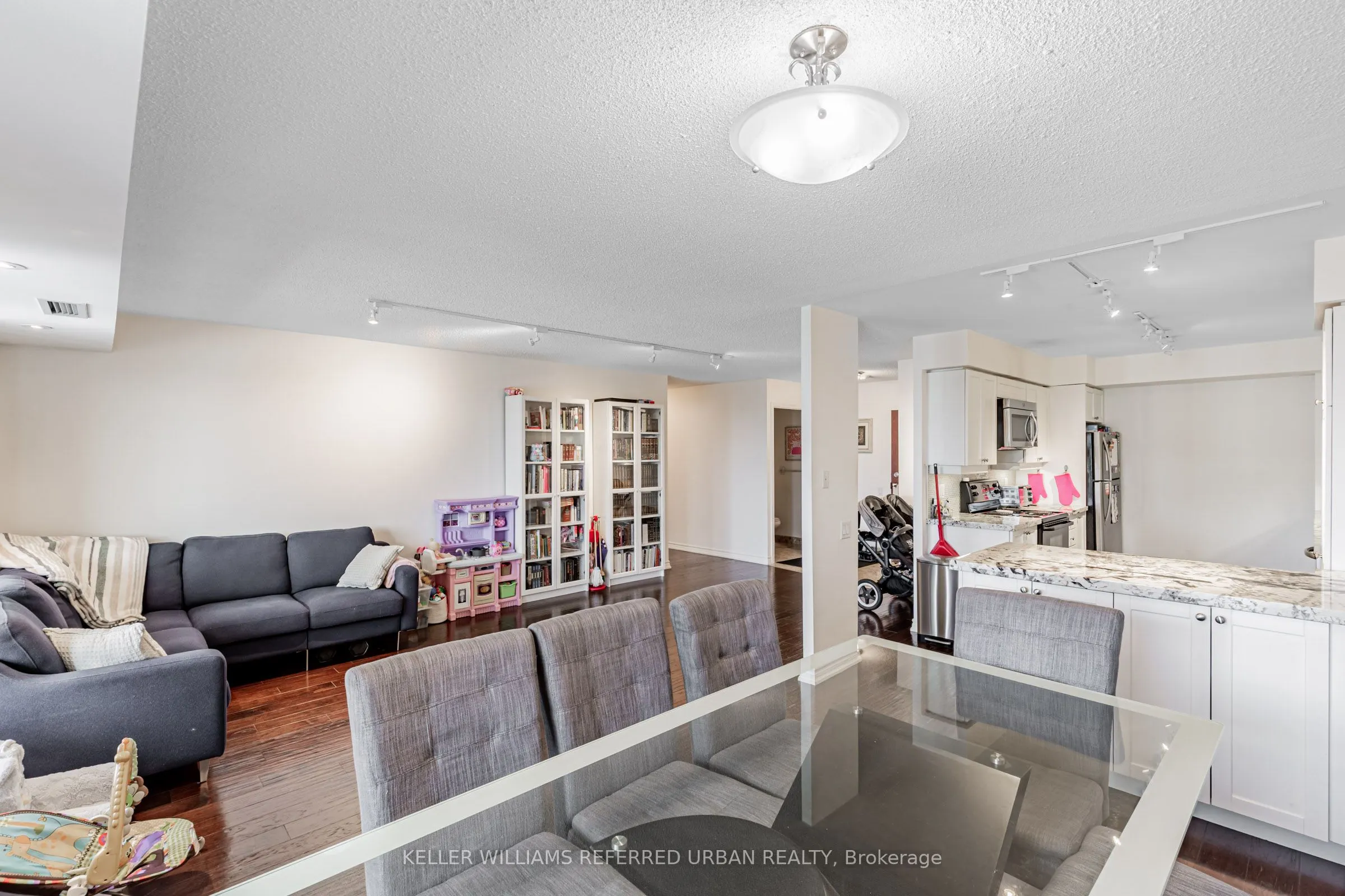 8 Covington Road, #1108