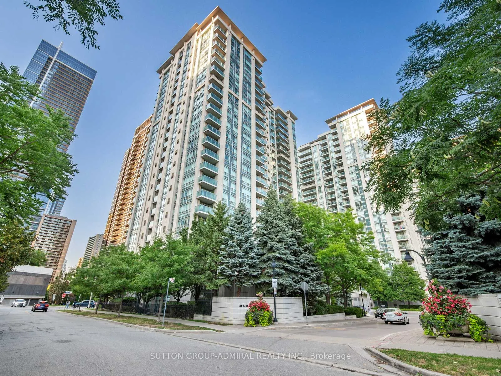 31 Bales Avenue, #1016