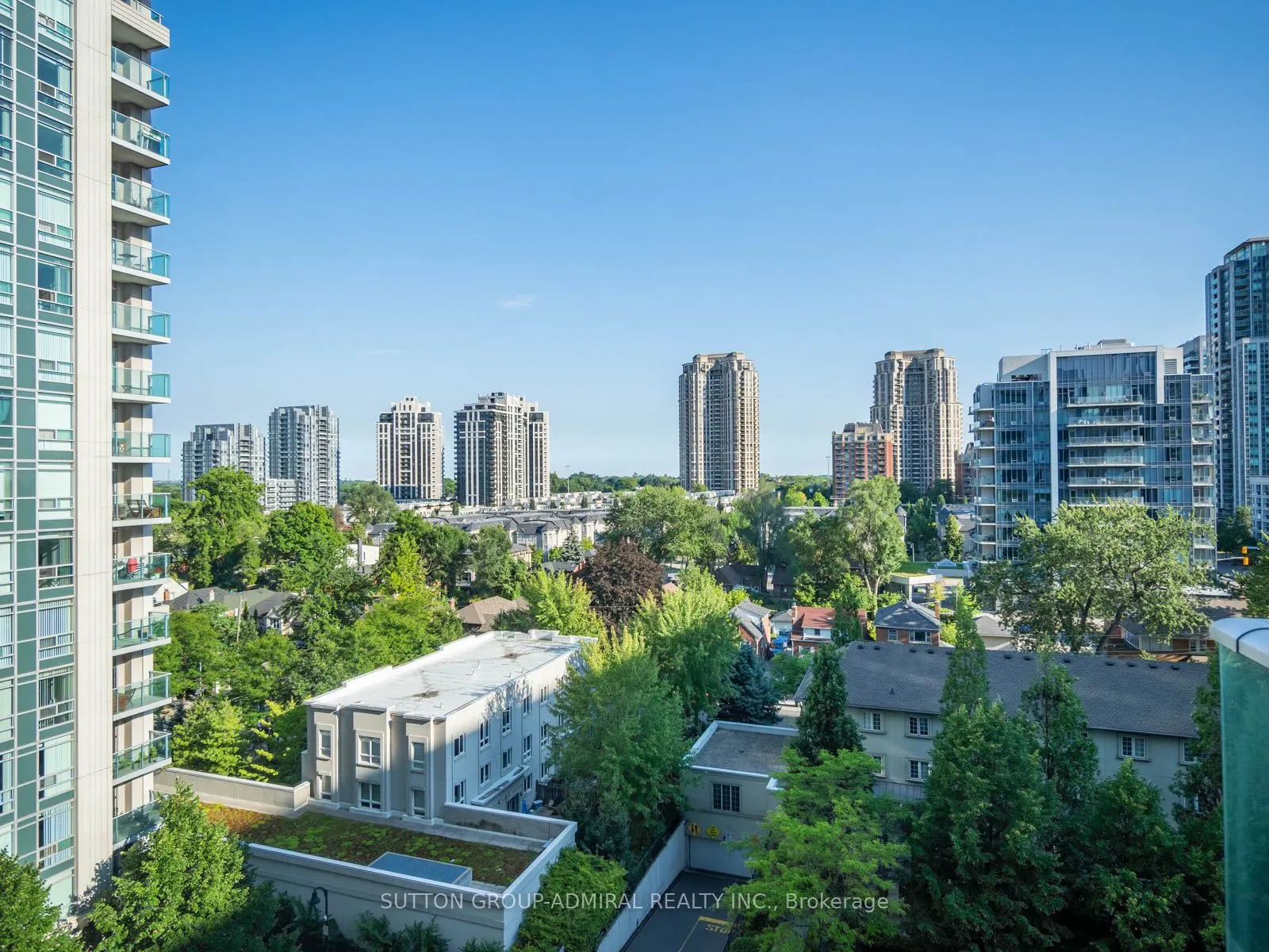 31 Bales Avenue, #1016
