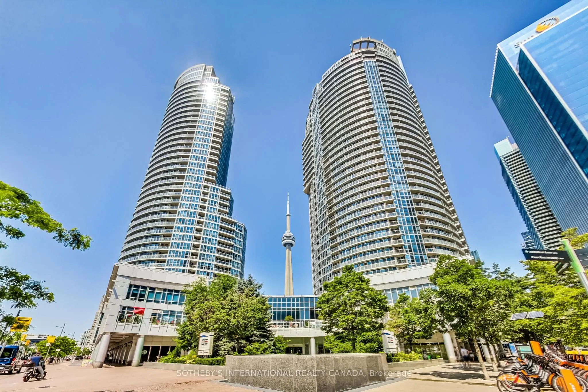 208 Queens Quay W, #2308