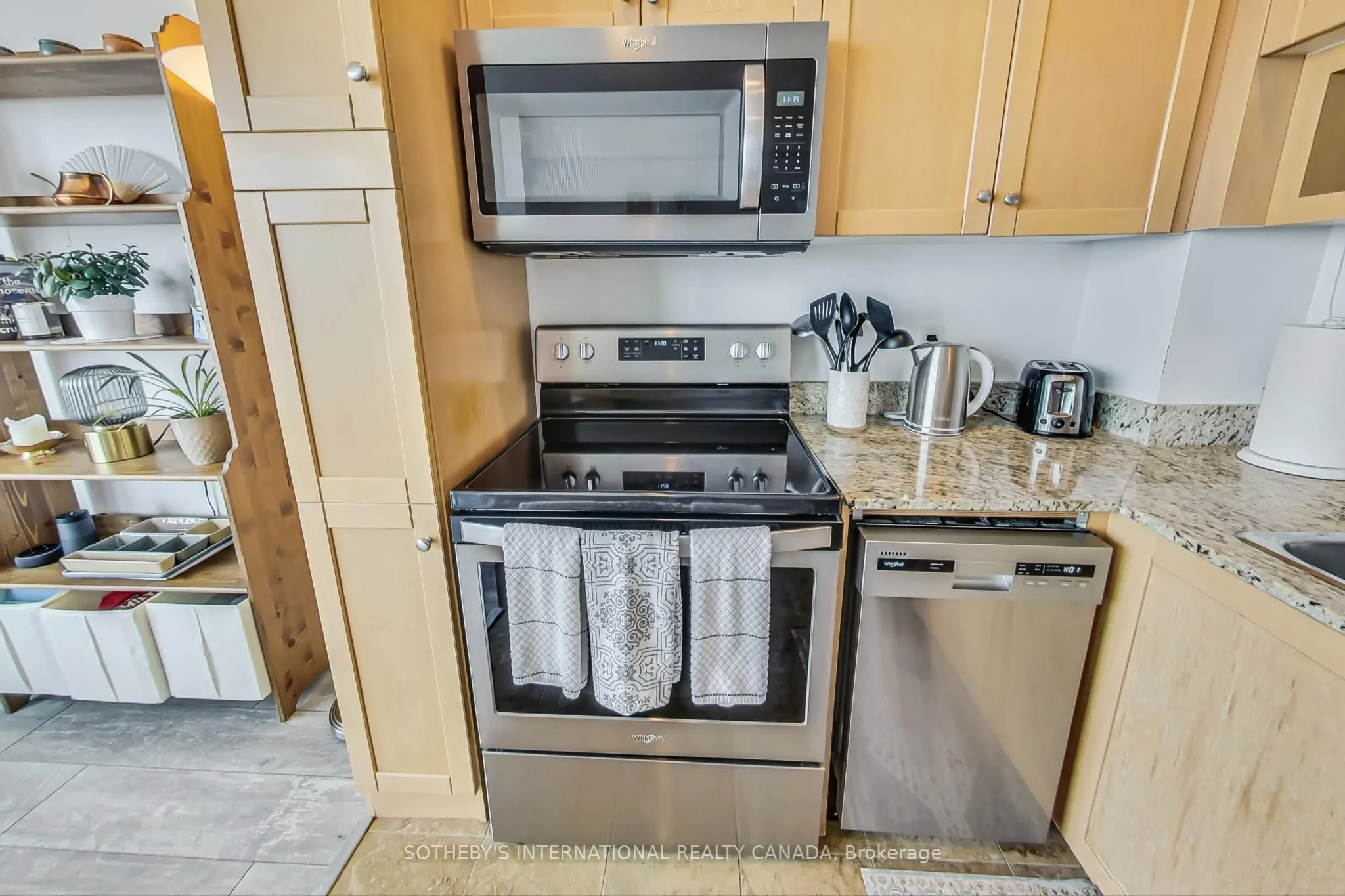 208 Queens Quay W, #2308