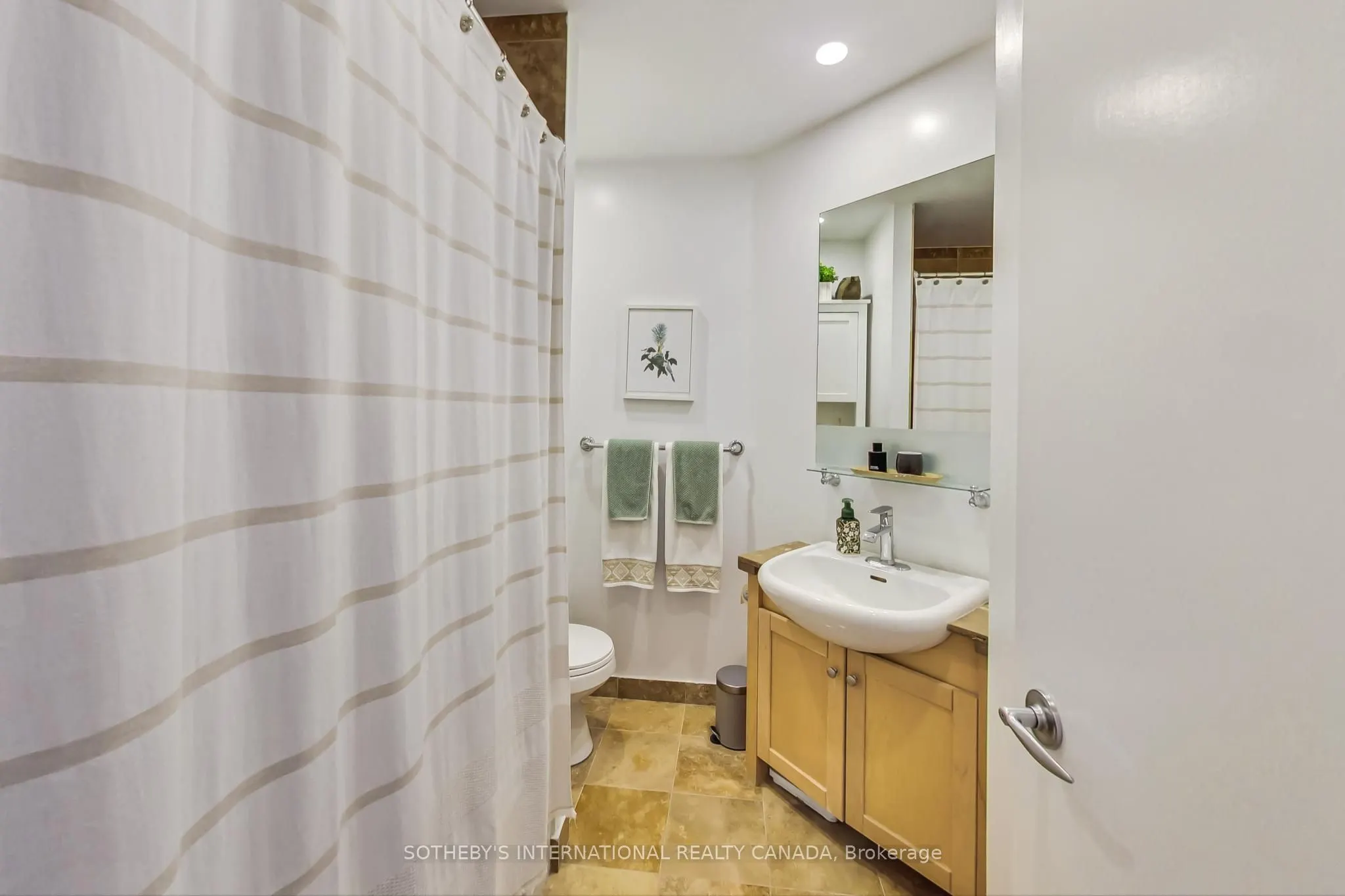 208 Queens Quay W, #2308