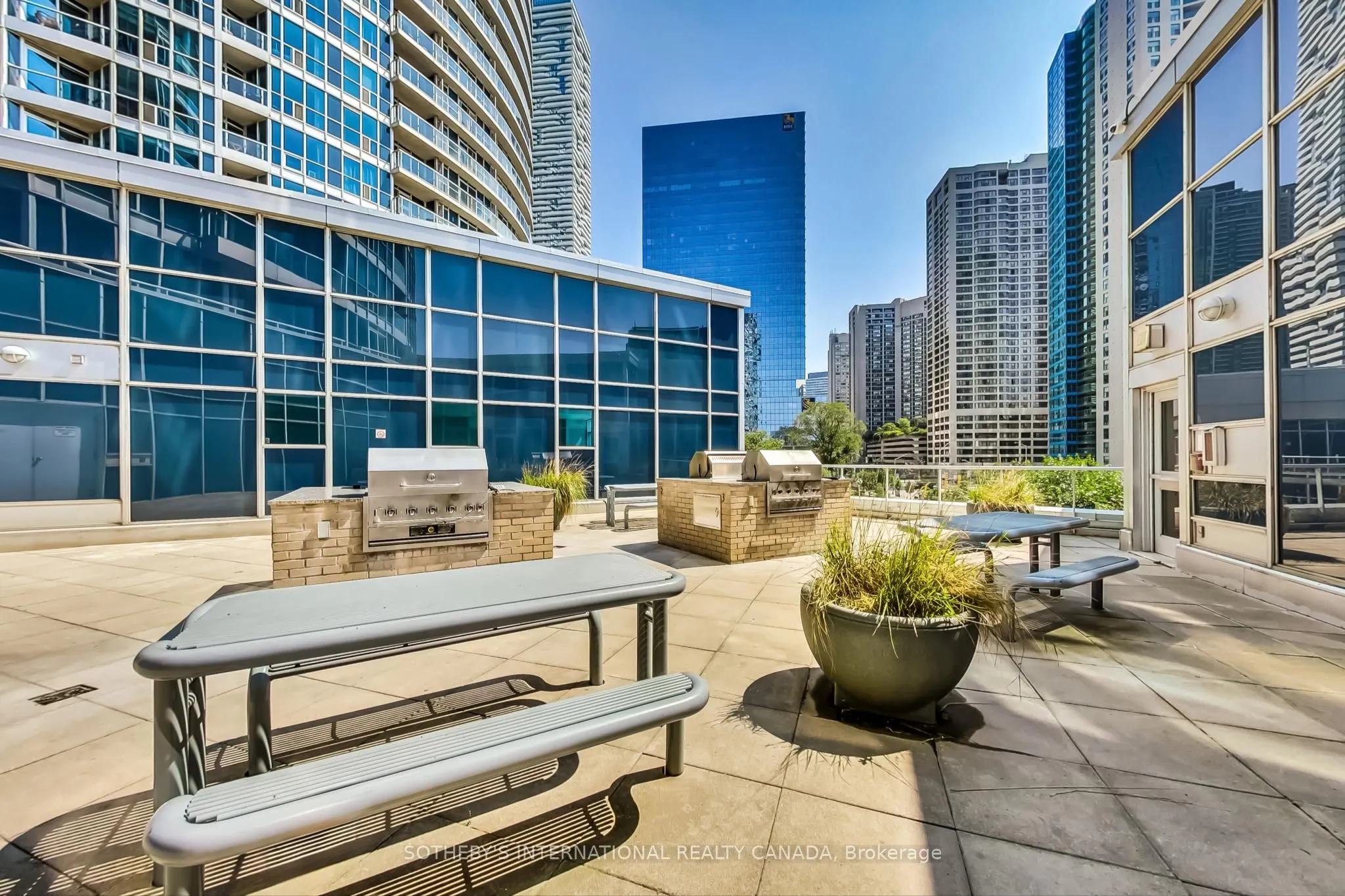 208 Queens Quay W, #2308