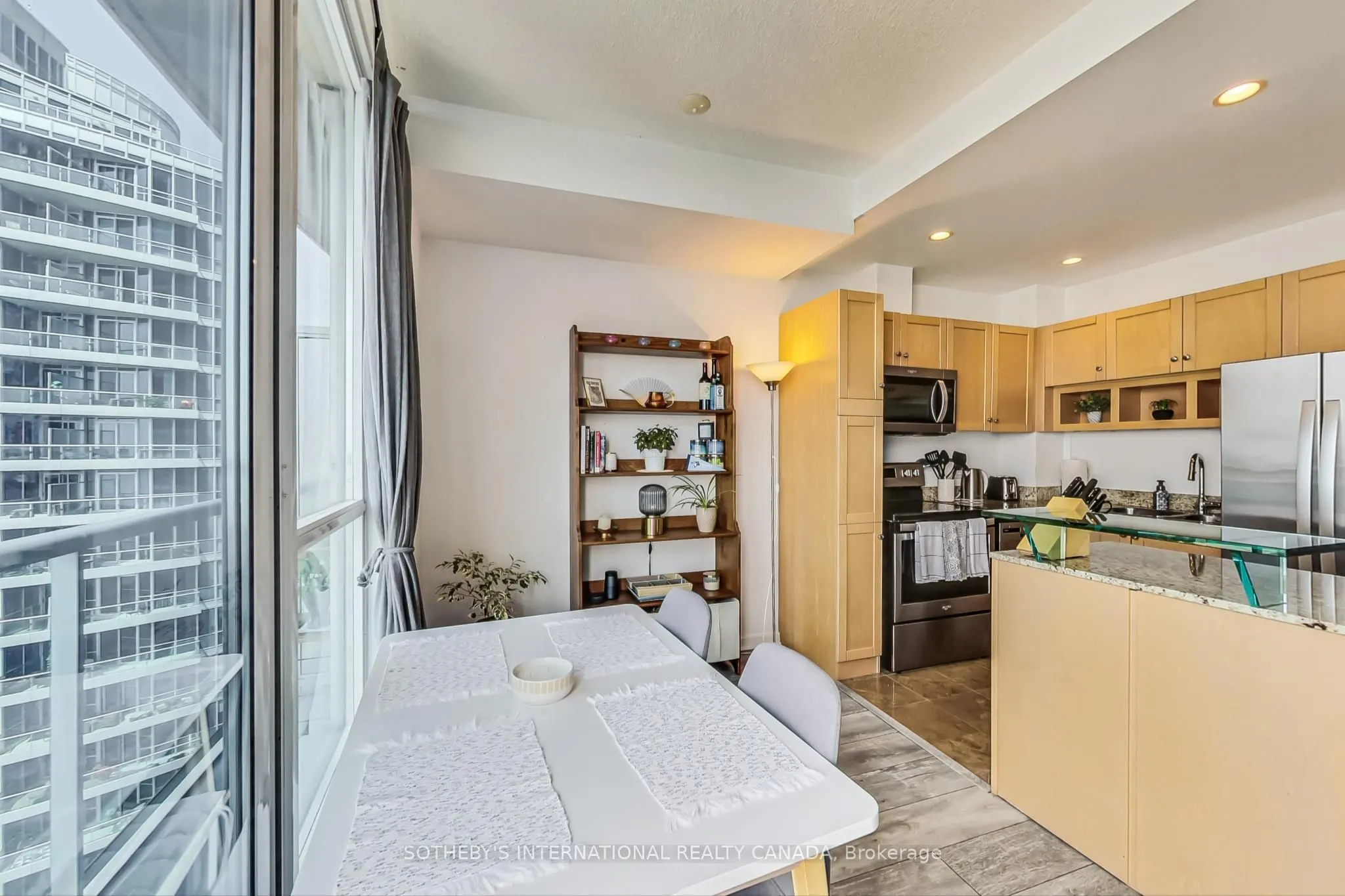 208 Queens Quay W, #2308