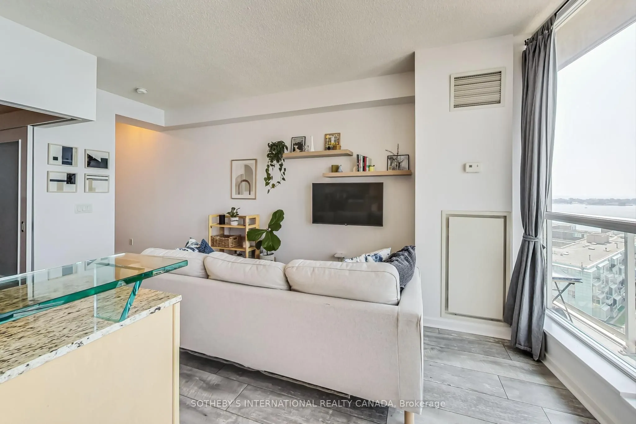 208 Queens Quay W, #2308