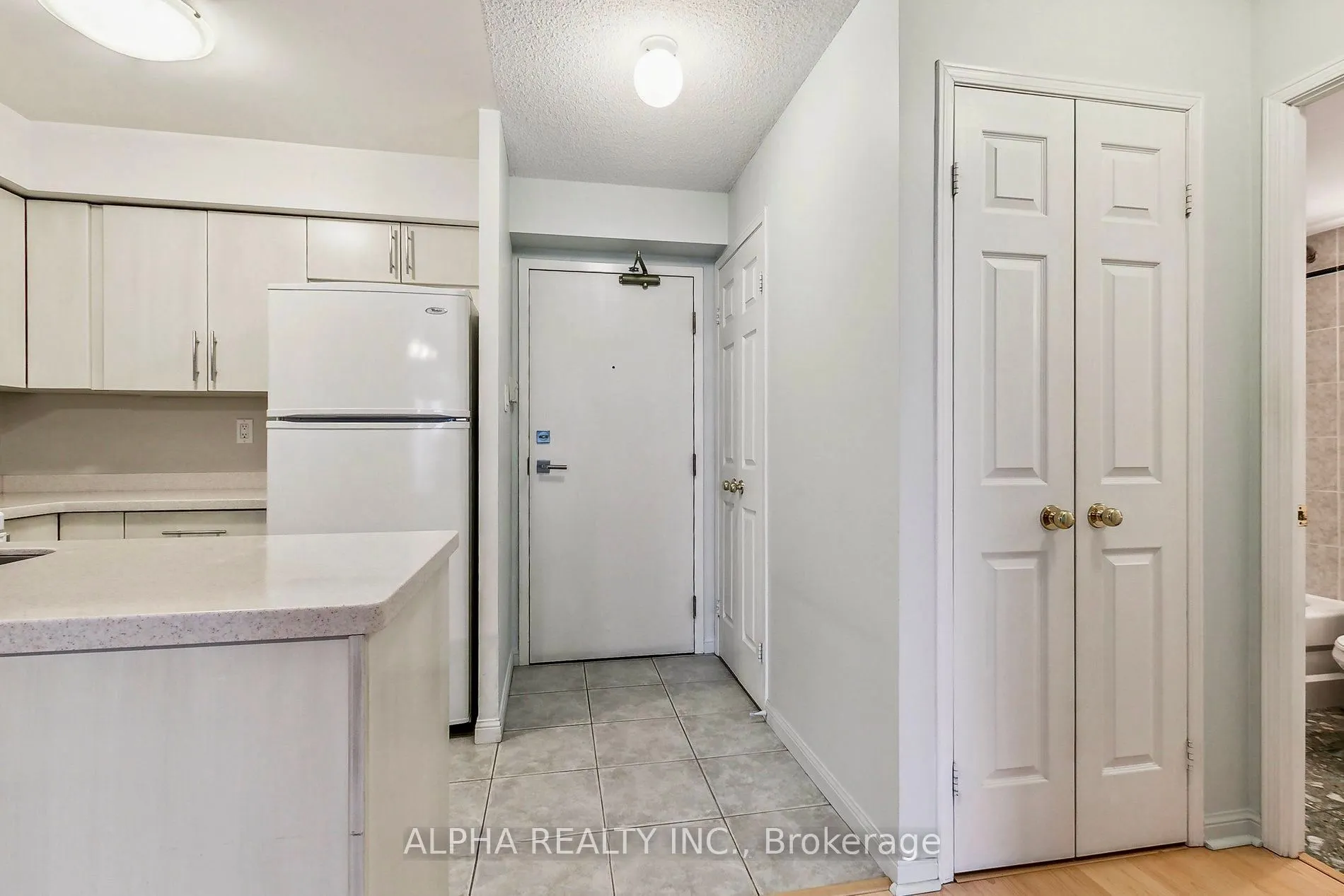 109 Front Street E, #909