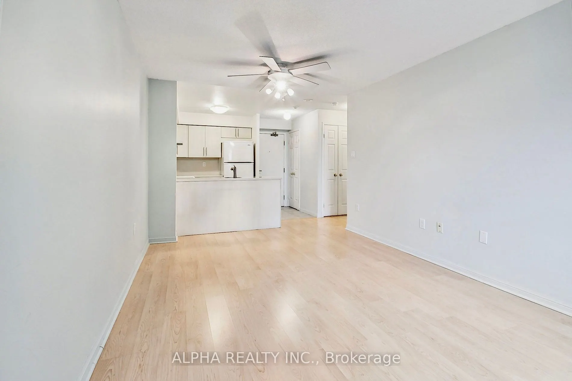 109 Front Street E, #909