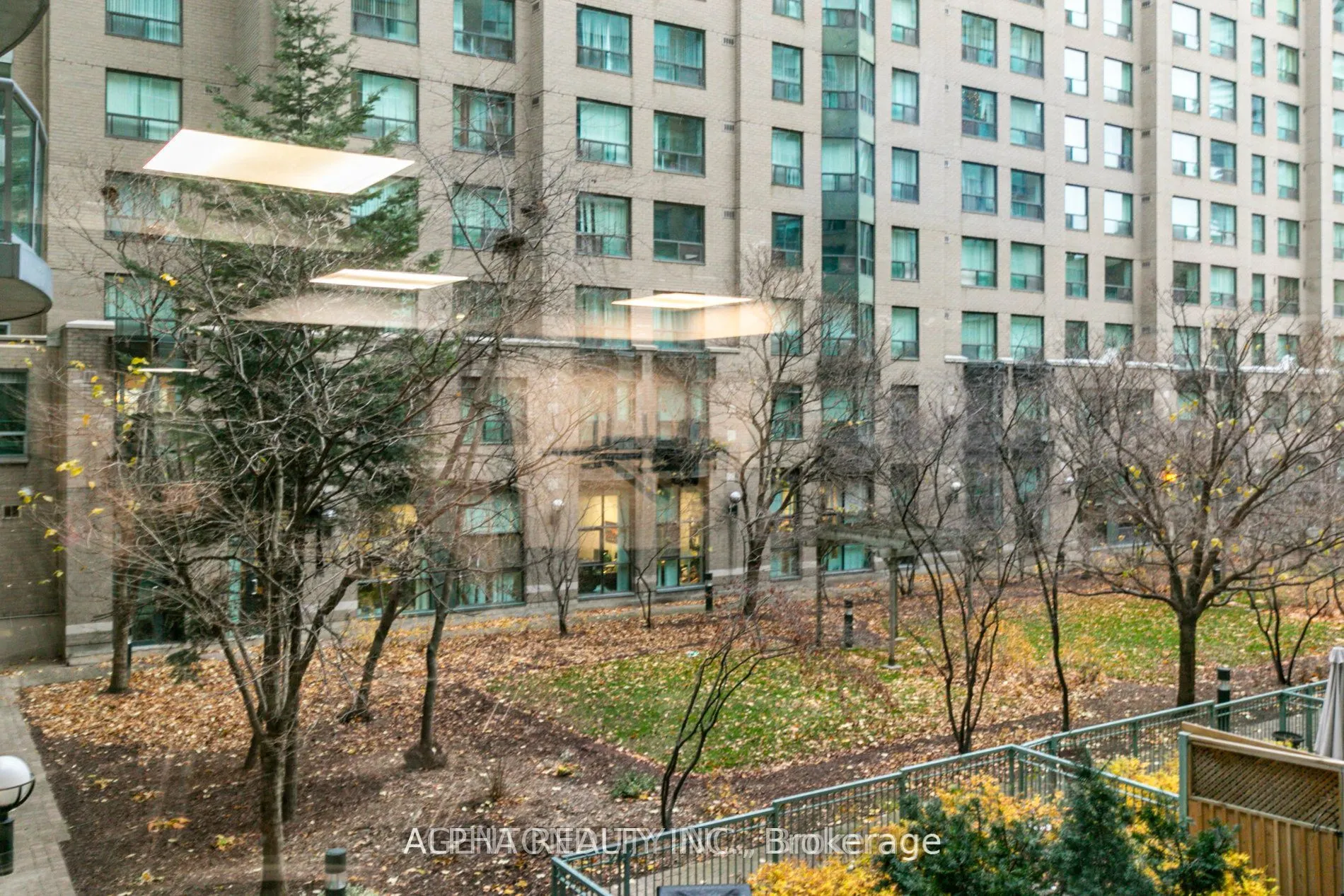 109 Front Street E, #909