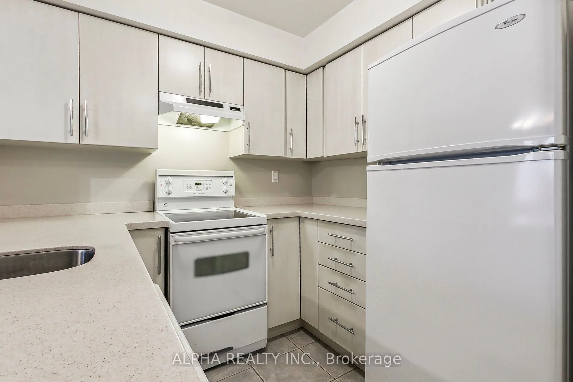 109 Front Street E, #909