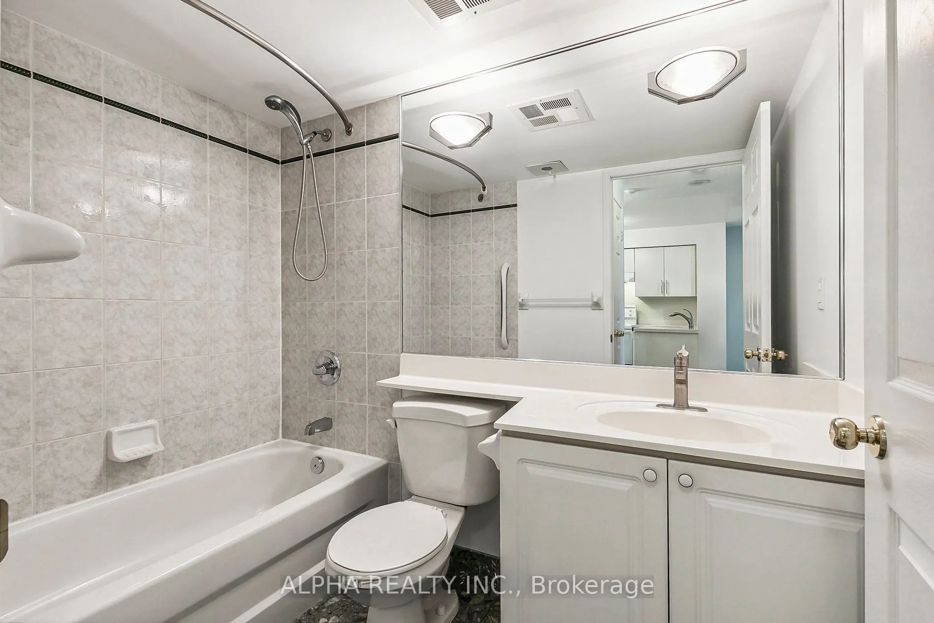 109 Front Street E, #909