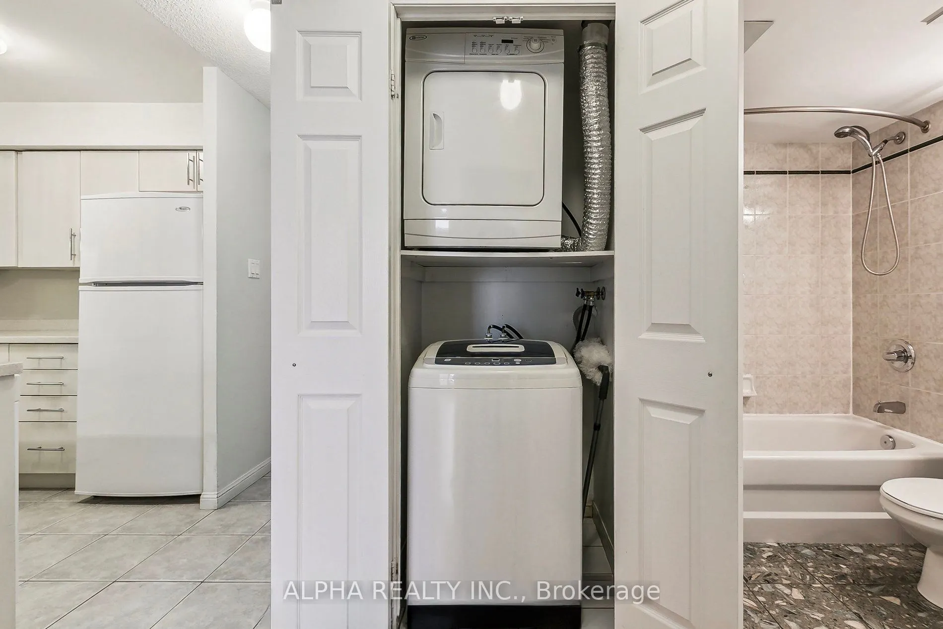 109 Front Street E, #909