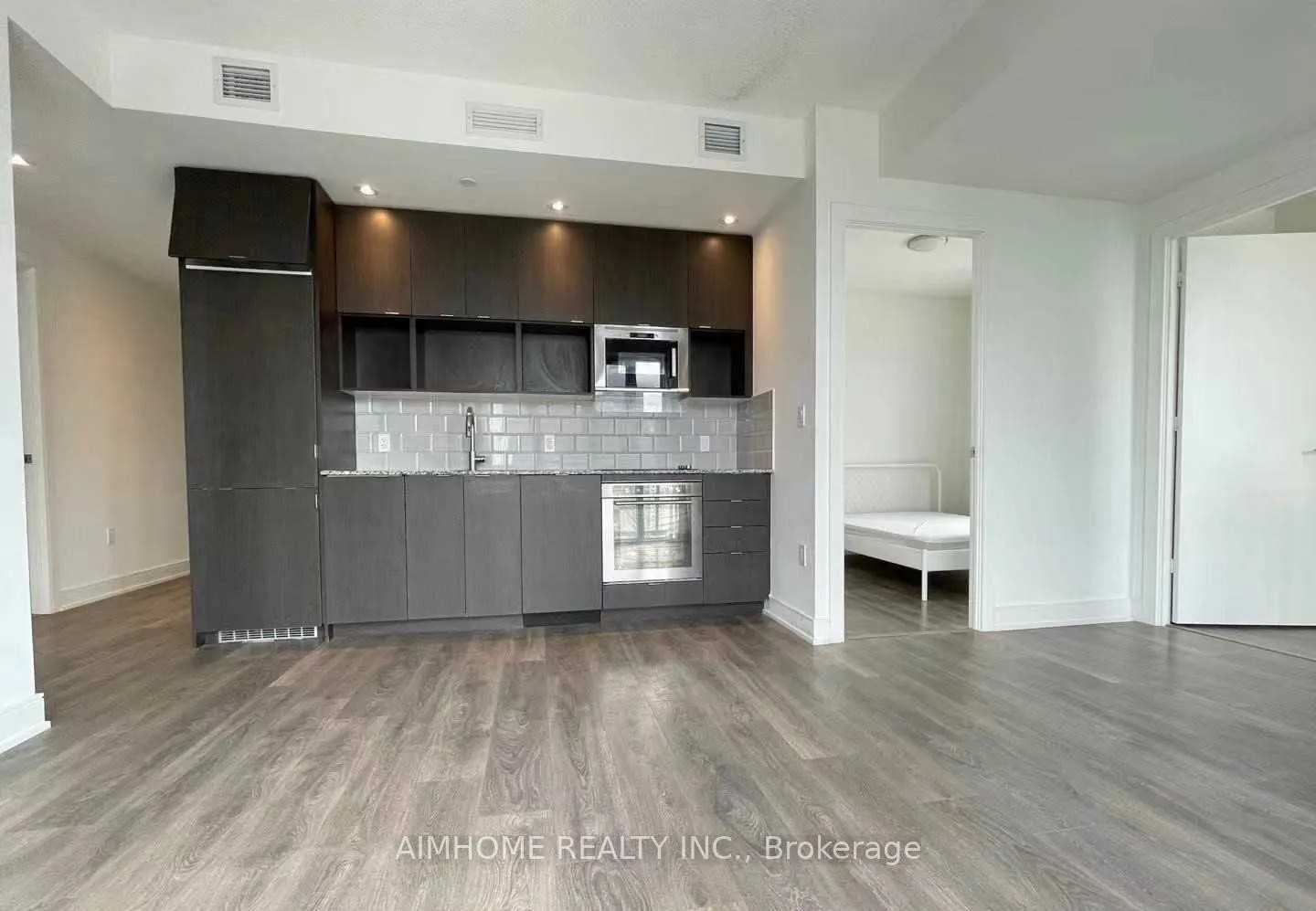 89 Mcgill Street, #2611