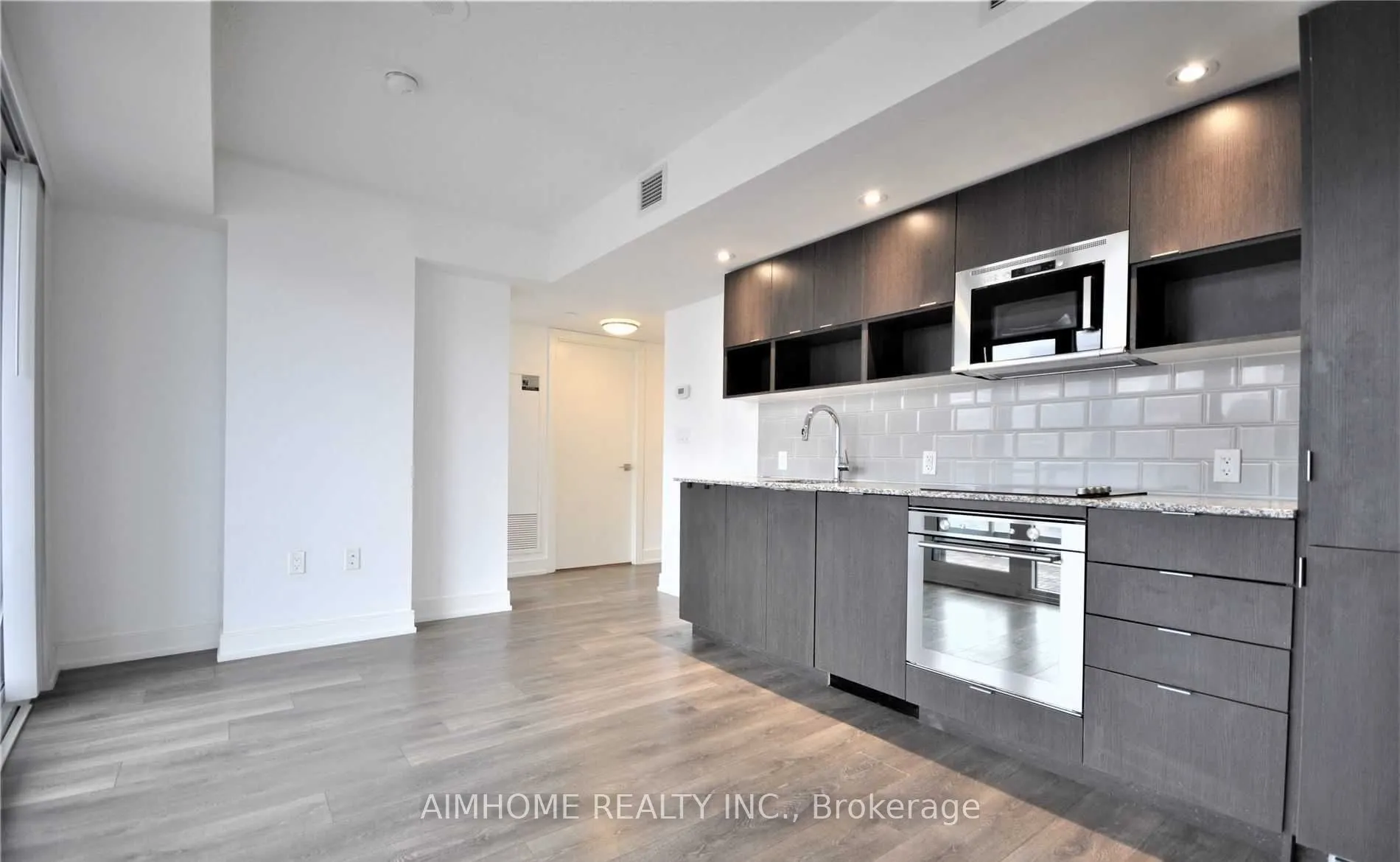 89 Mcgill Street, #2611