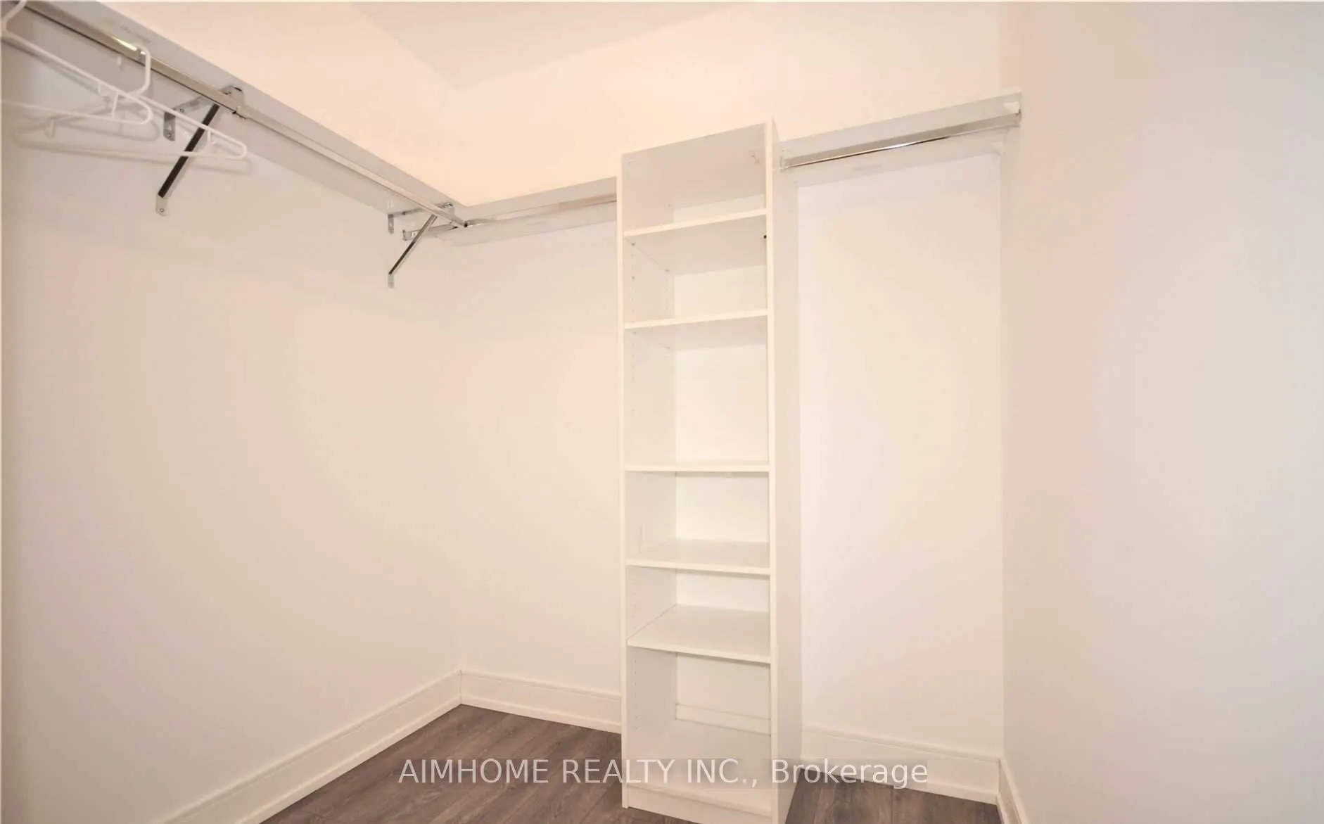 89 Mcgill Street, #2611