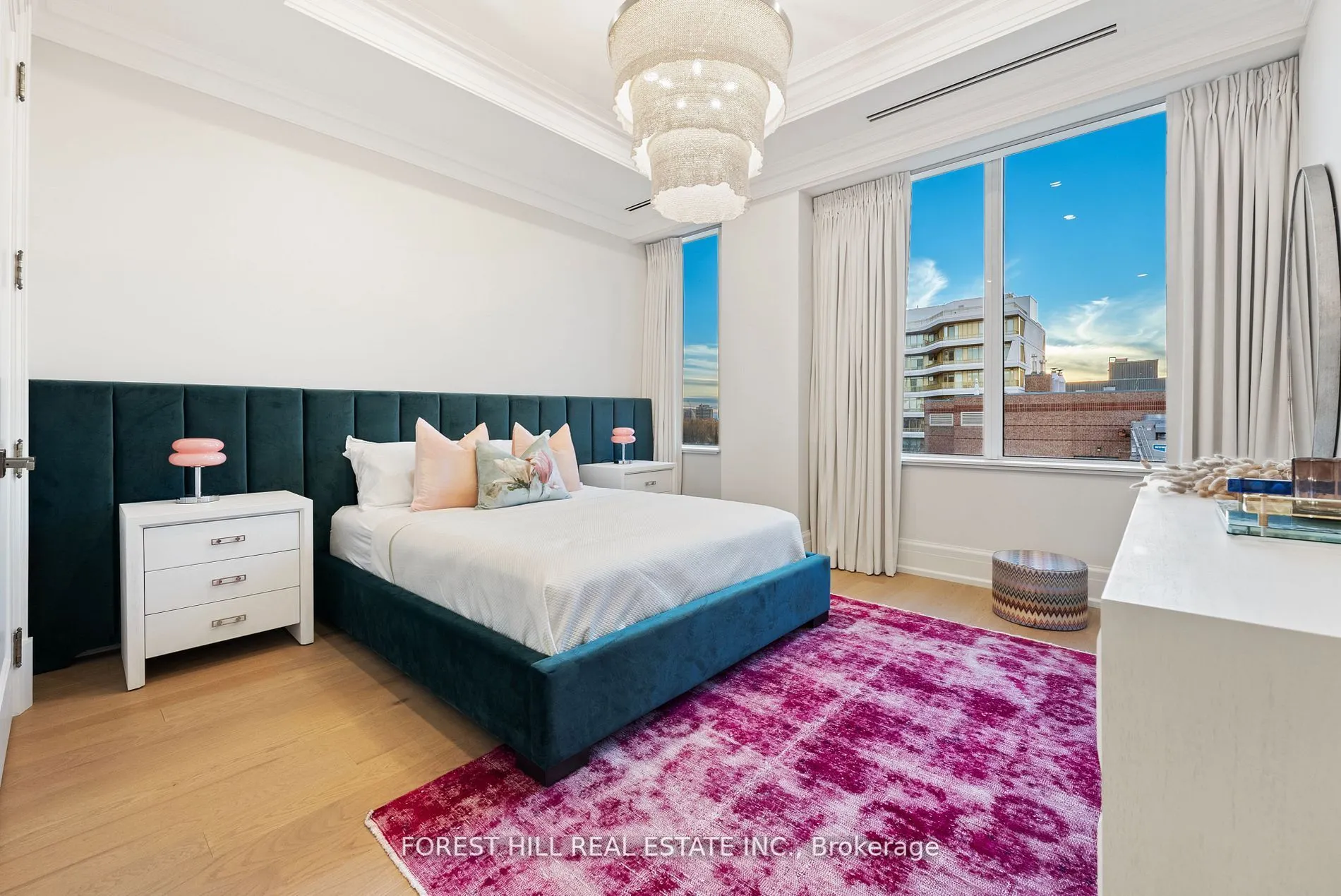 128 Hazelton Avenue, #602