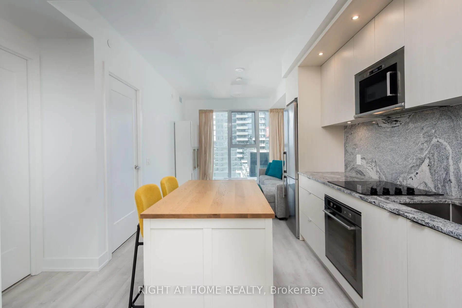 30 Inn On The Park Drive, #3101