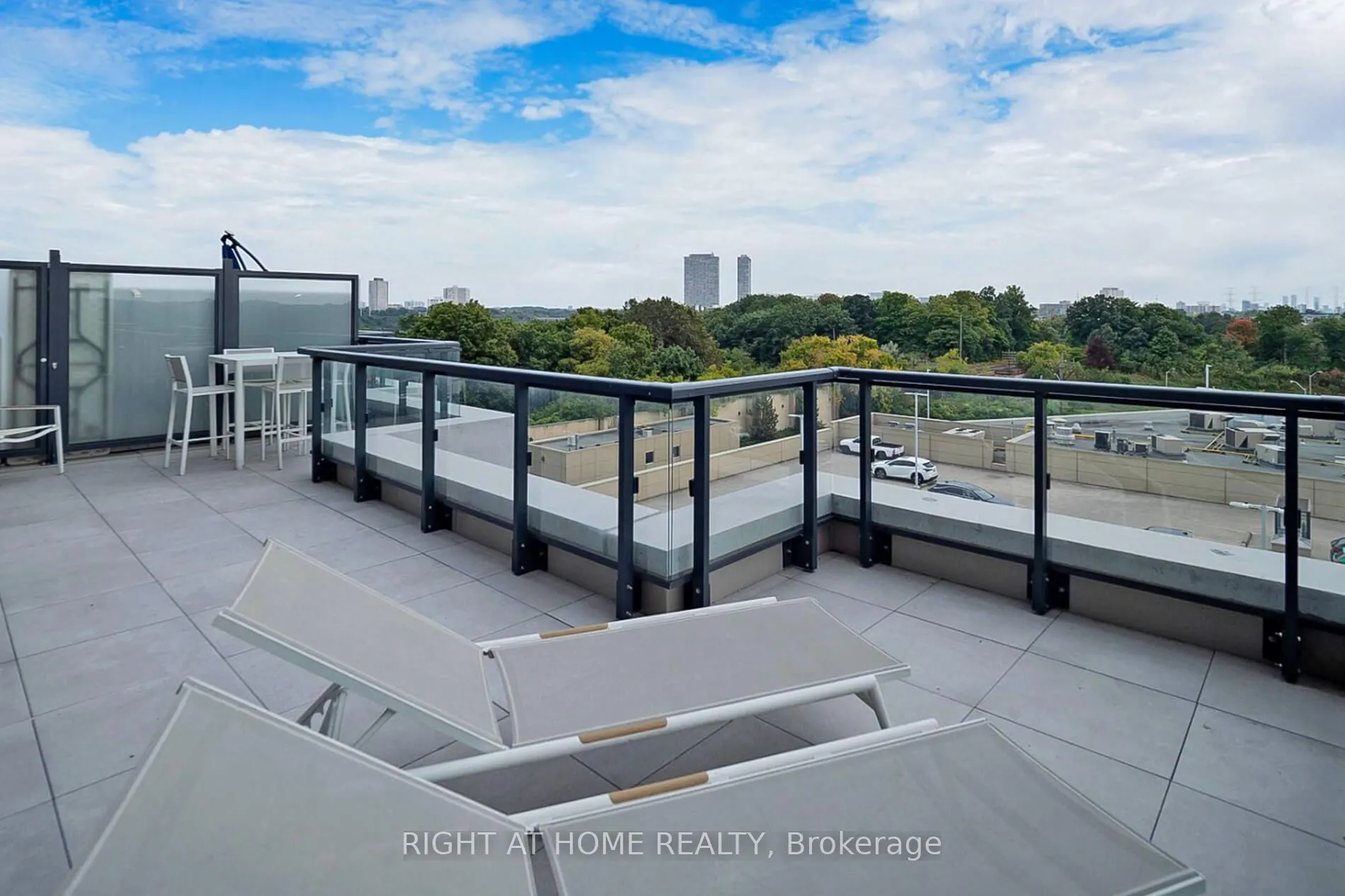 30 Inn On The Park Drive, #3101