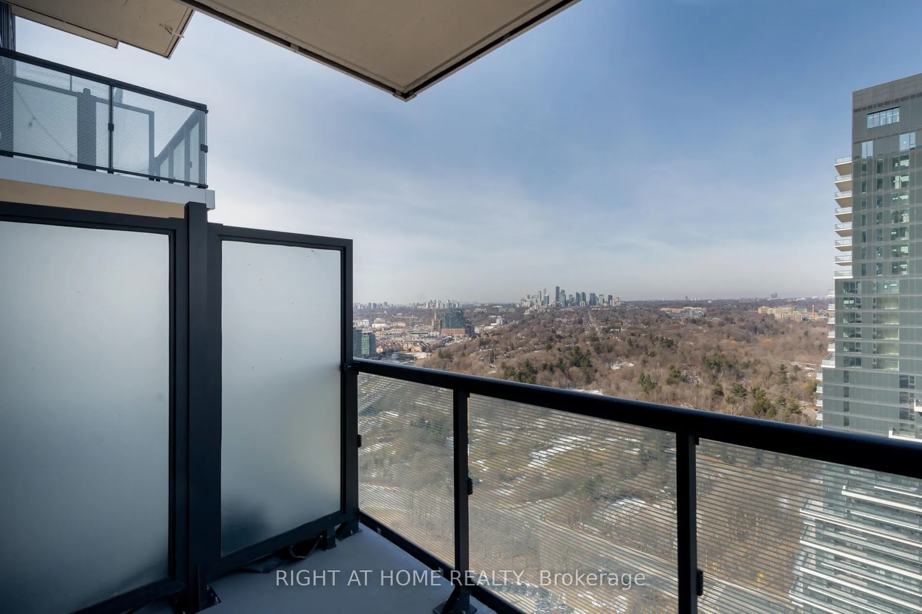 30 Inn On The Park Drive, #3101