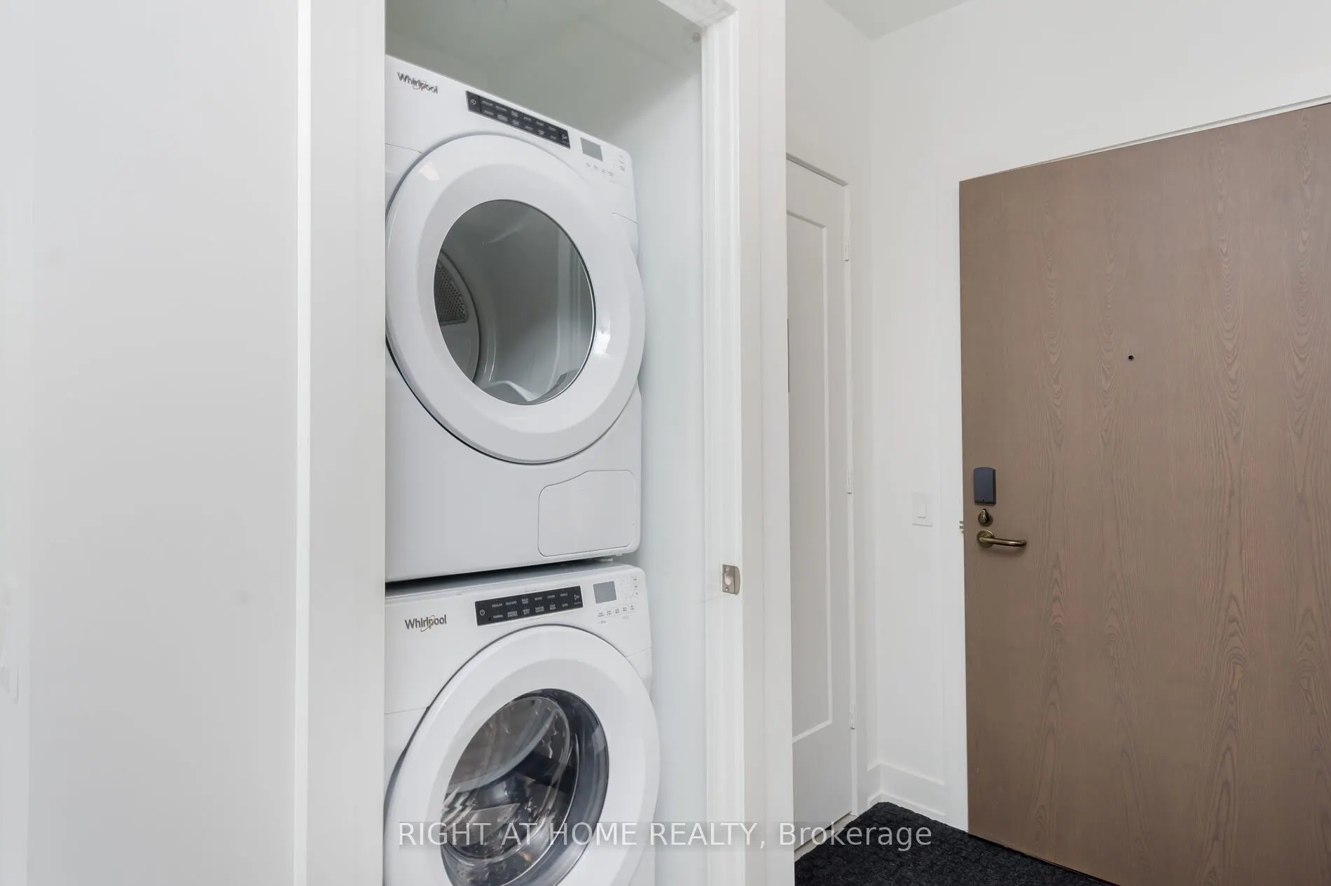30 Inn On The Park Drive, #3101