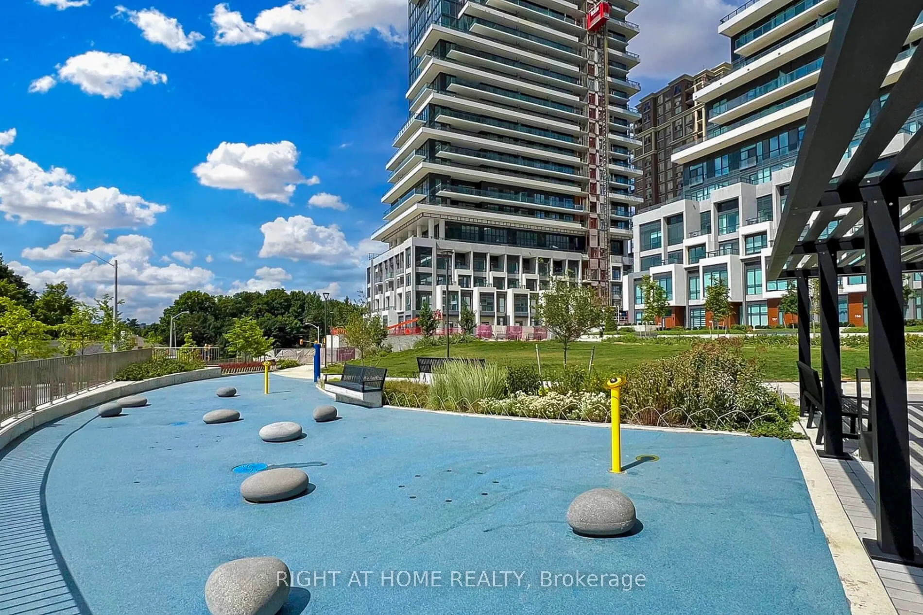 30 Inn On The Park Drive, #3101