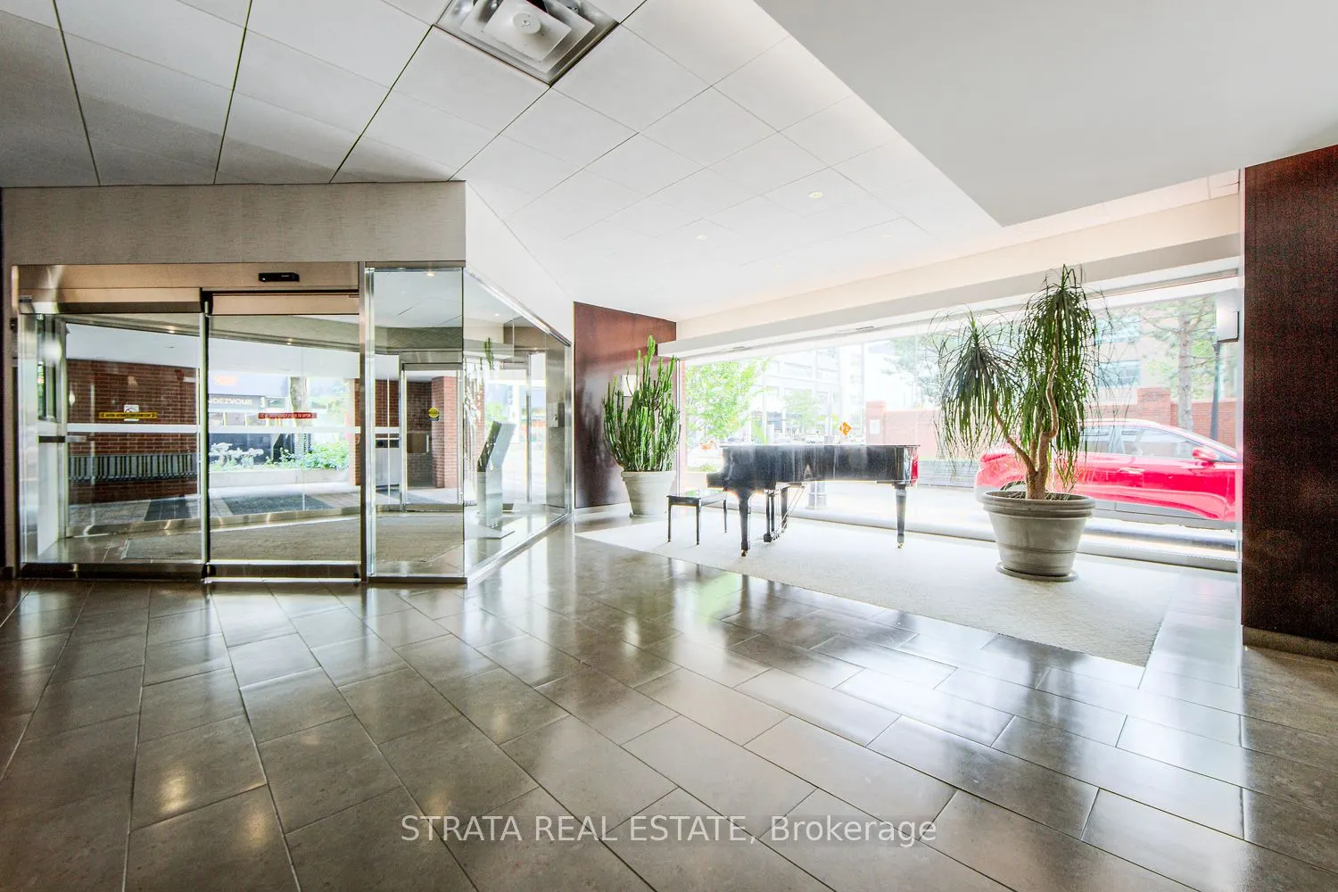 705 King Street W, #505