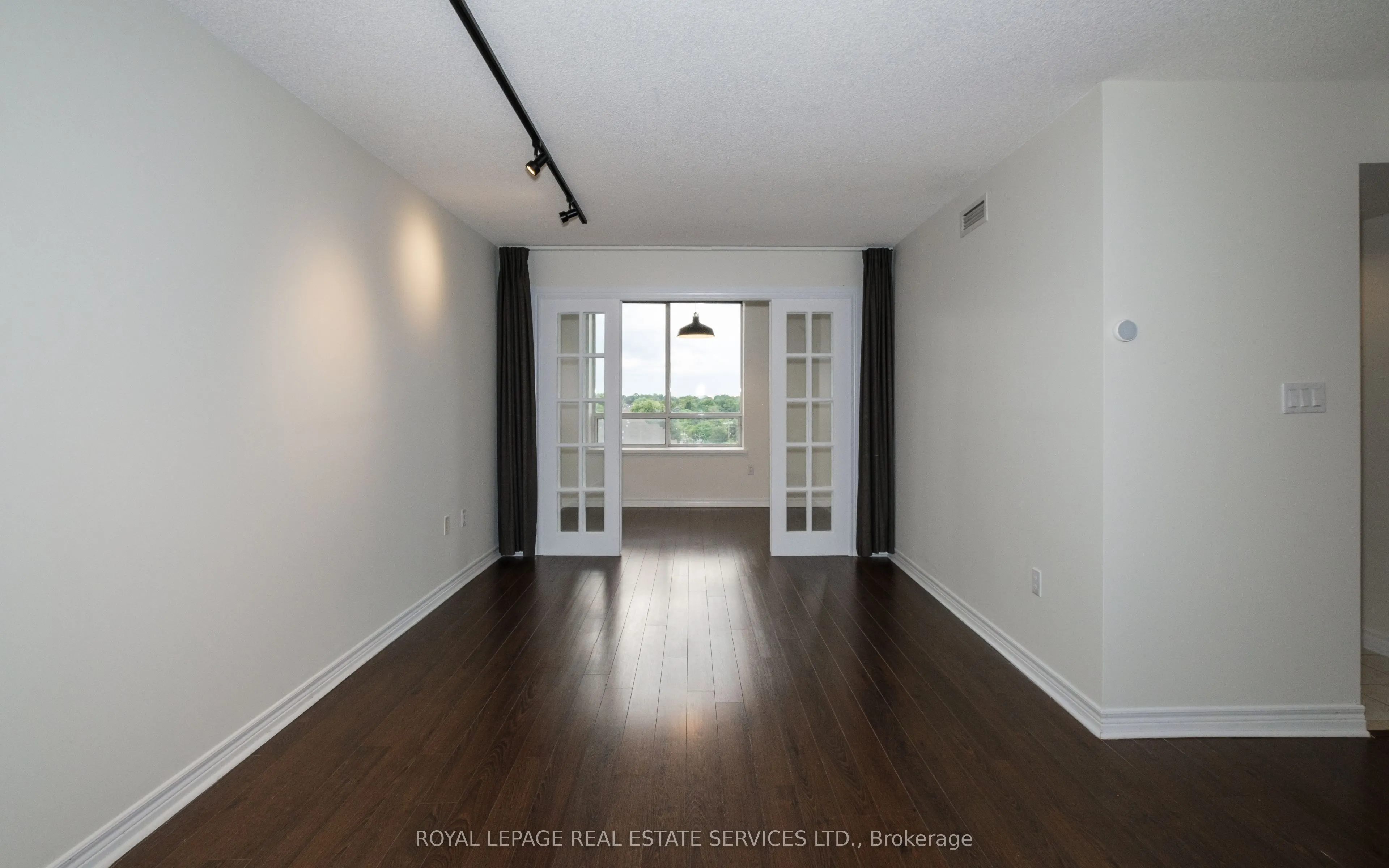 88 Grandview Way, #812