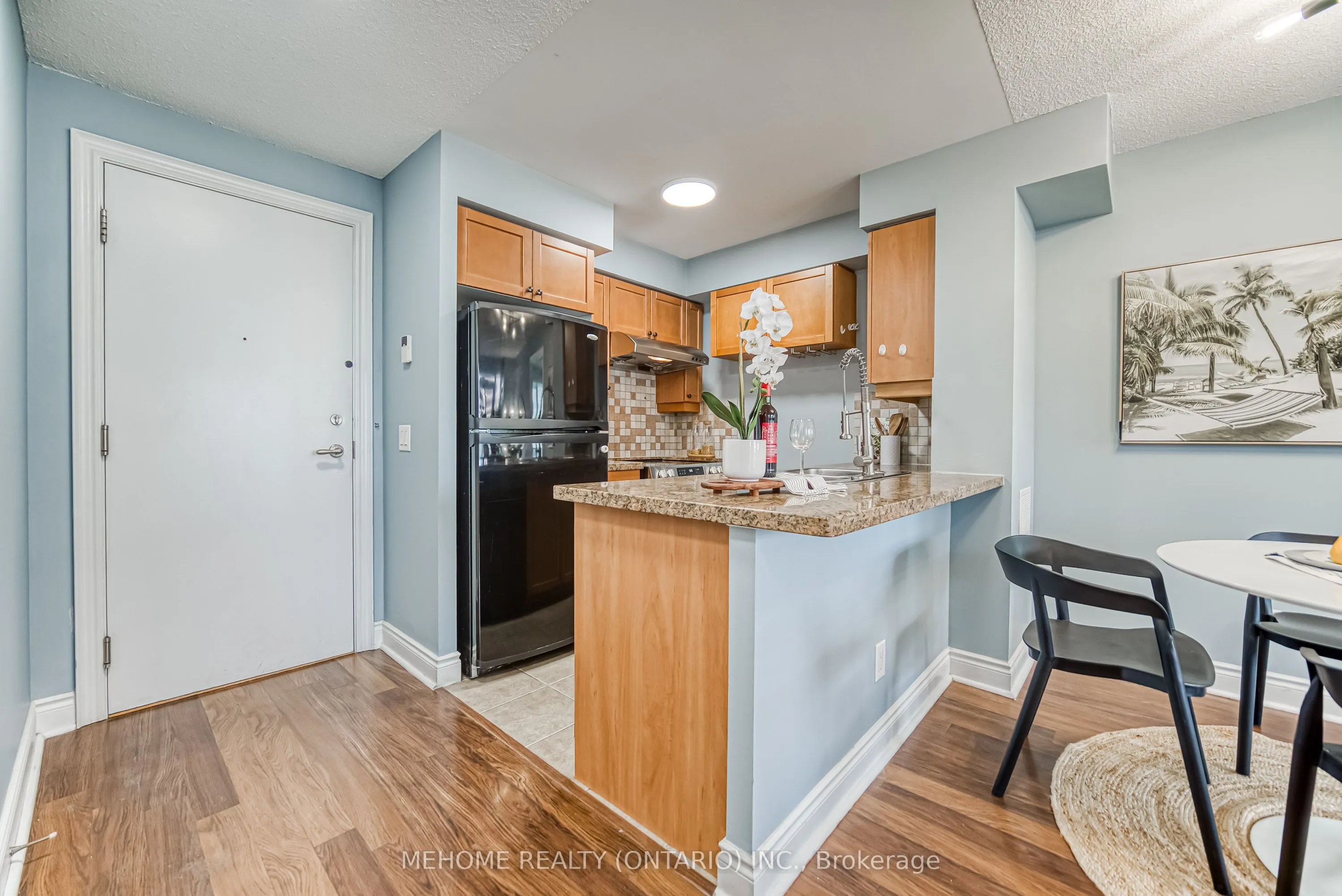 25 Greenview Avenue, #1025