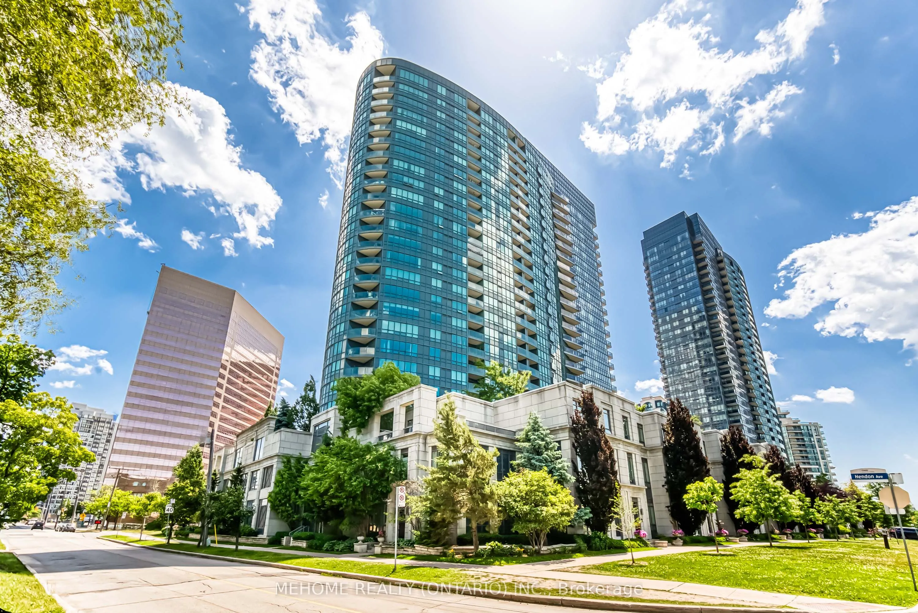 25 Greenview Avenue, #1025