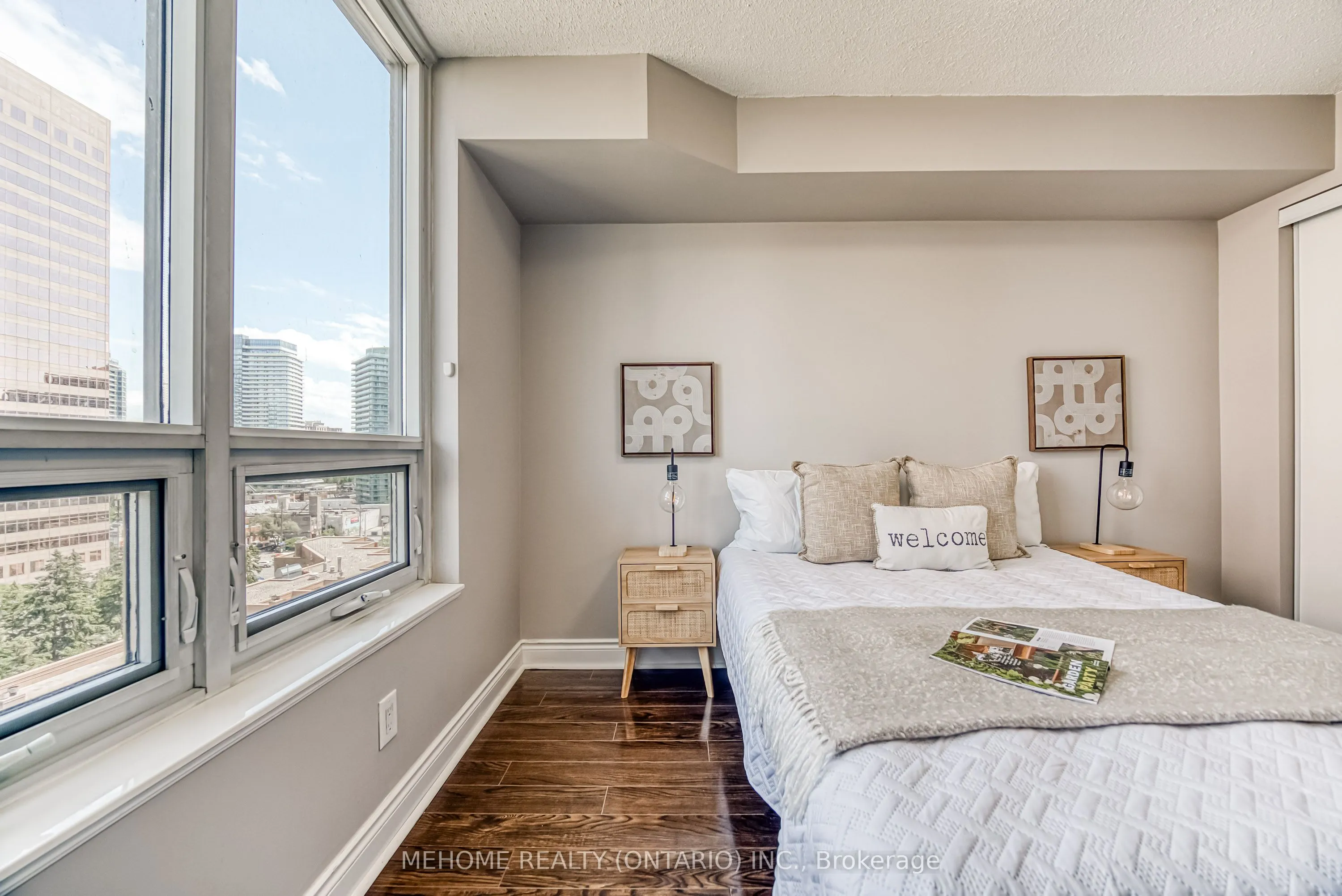 25 Greenview Avenue, #1025
