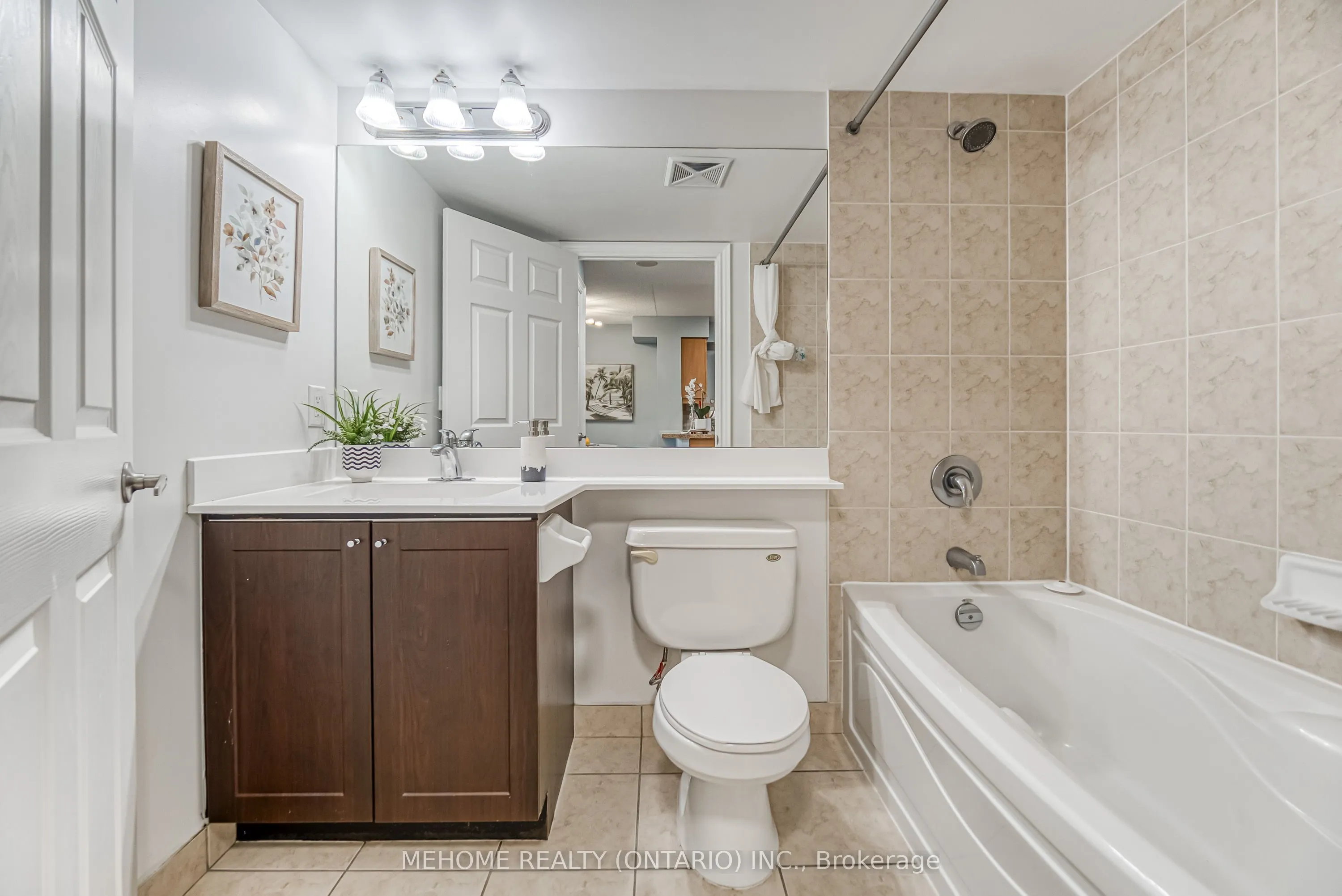 25 Greenview Avenue, #1025