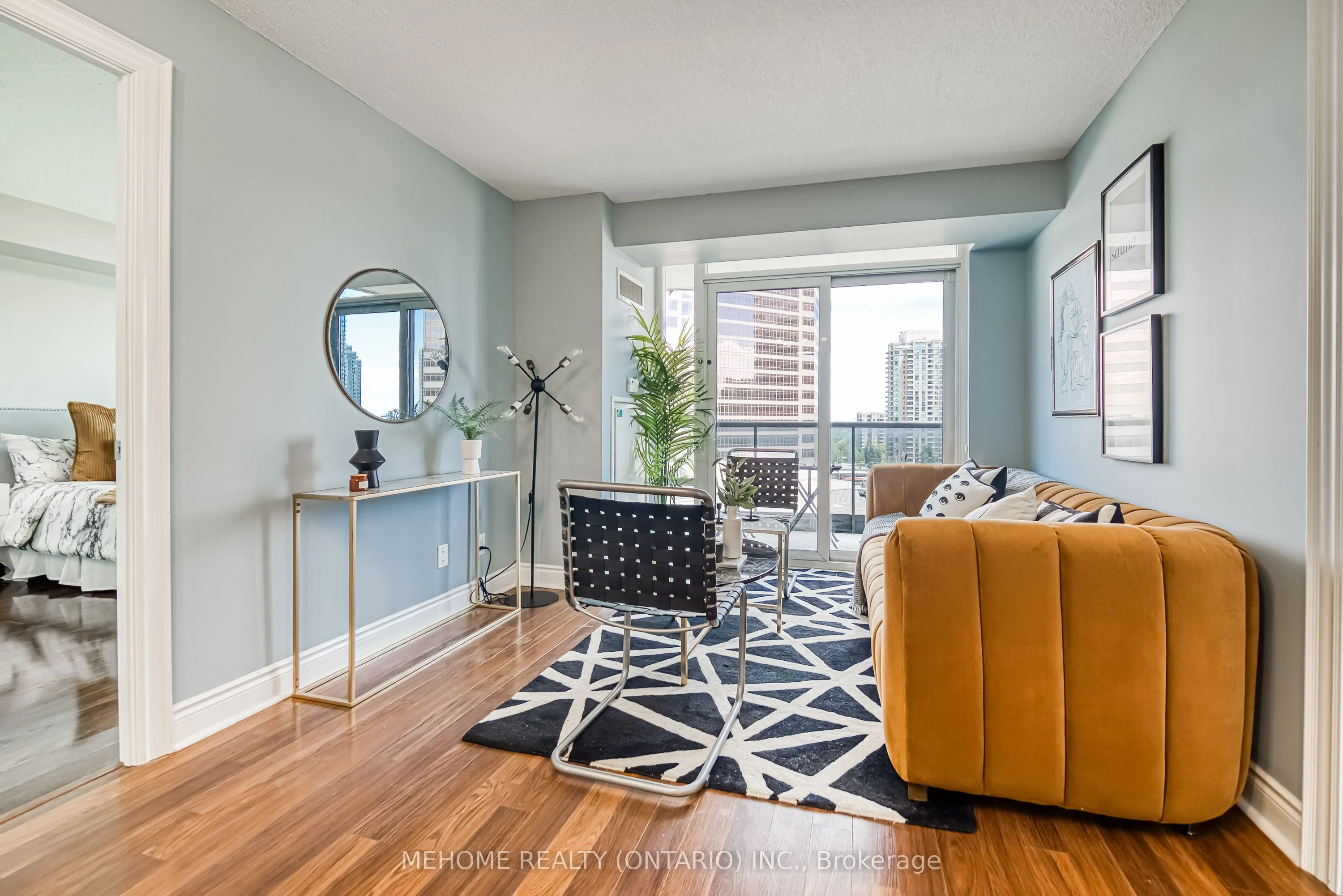 25 Greenview Avenue, #1025