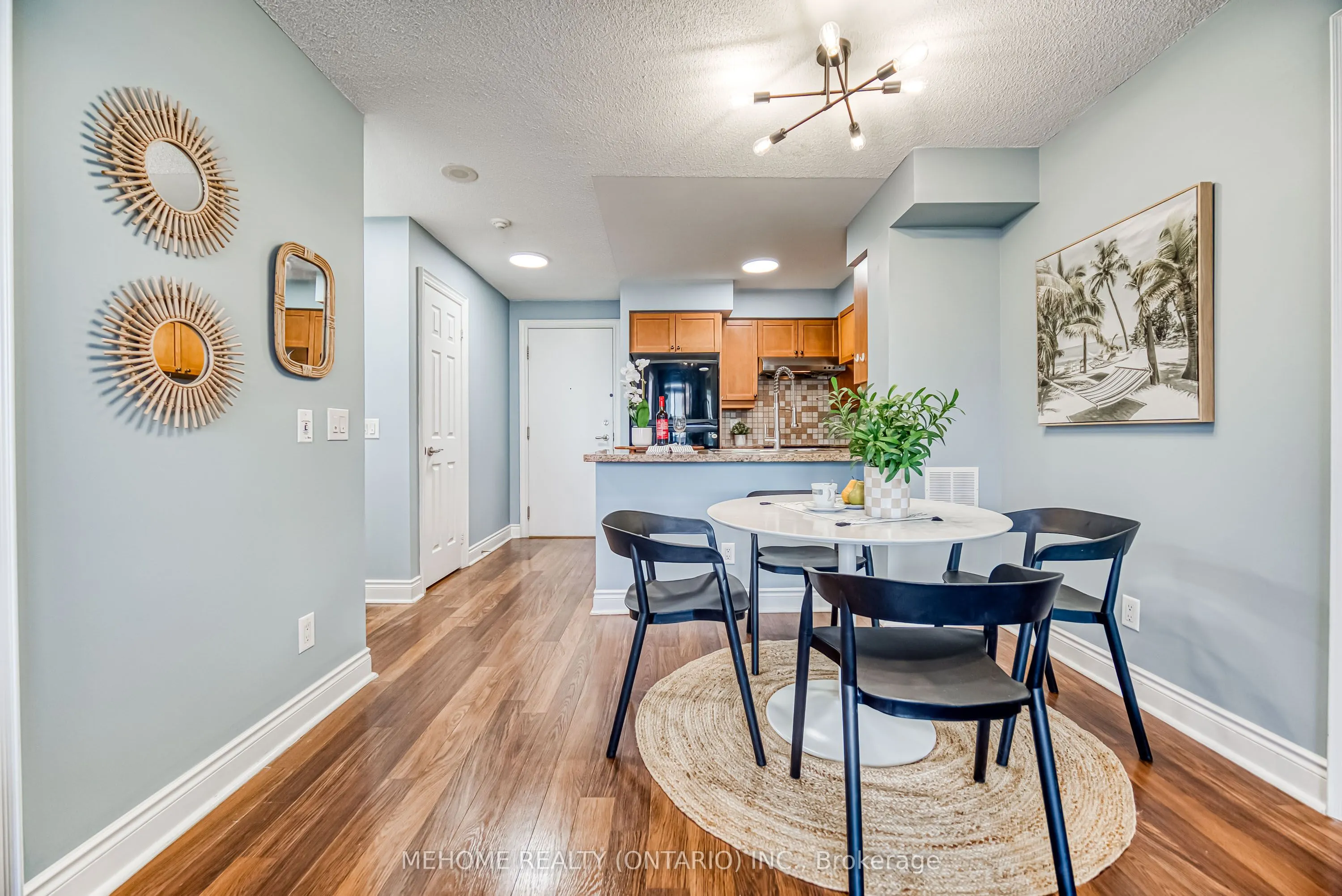 25 Greenview Avenue, #1025
