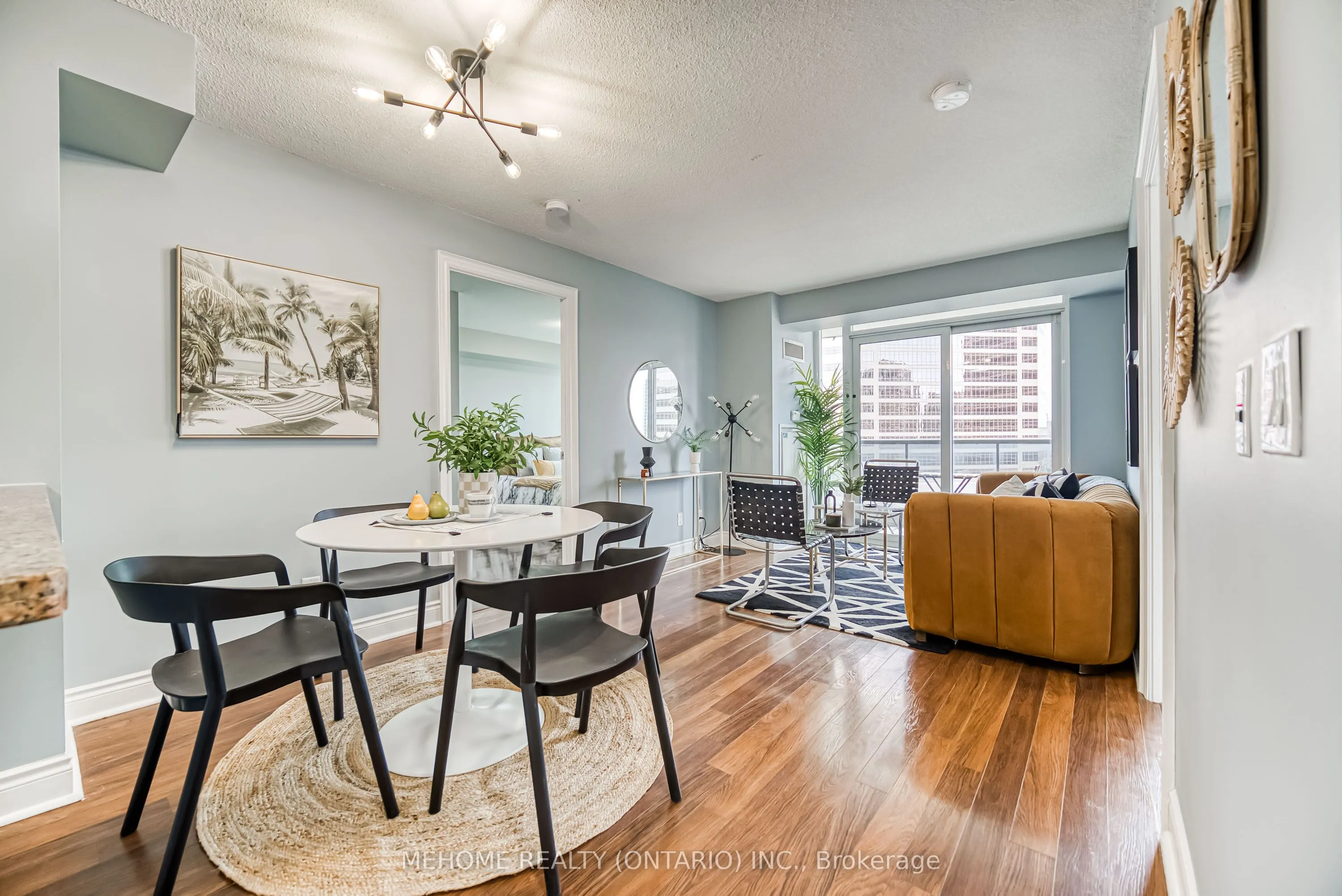 25 Greenview Avenue, #1025