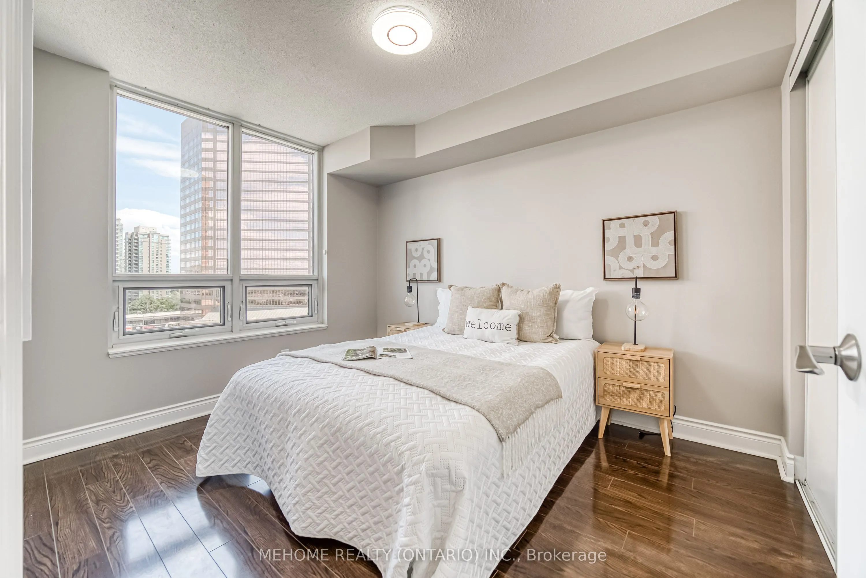 25 Greenview Avenue, #1025