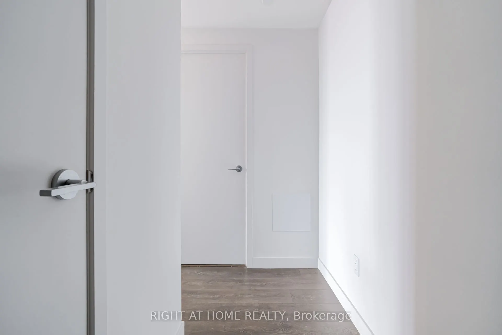 215 queen st west Street, #1105