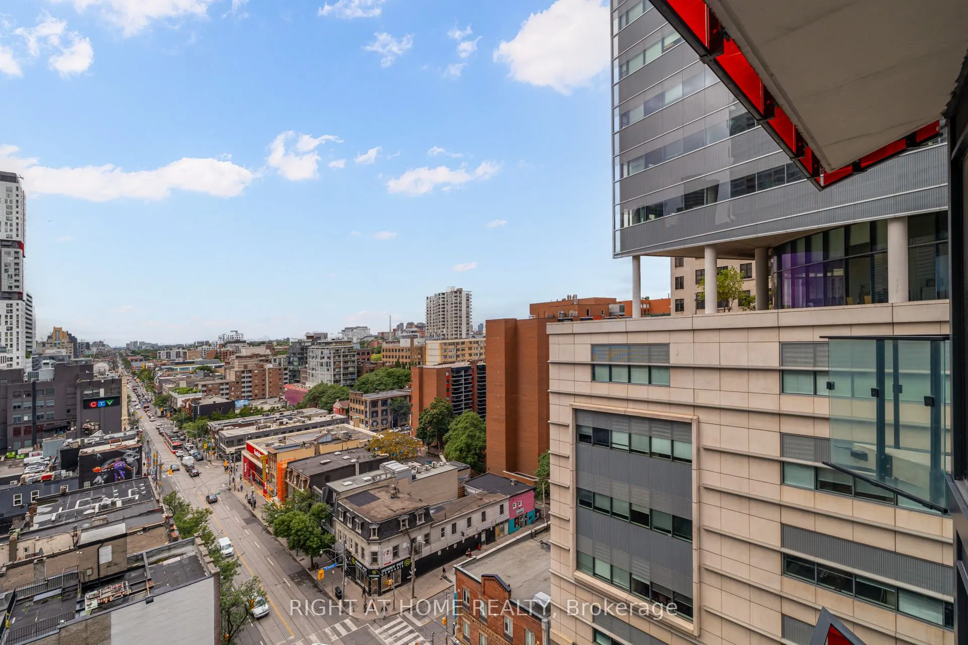 215 queen st west Street, #1105